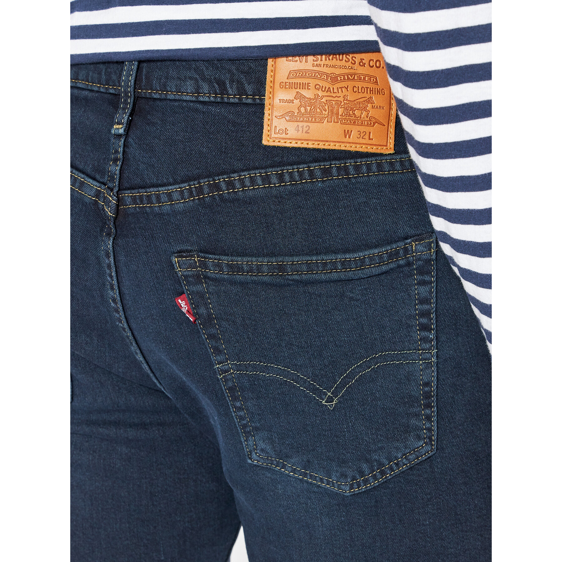 Levi's® Džínové šortky 412™ 39387-0058 Tmavomodrá Slim Fit - Pepit.cz