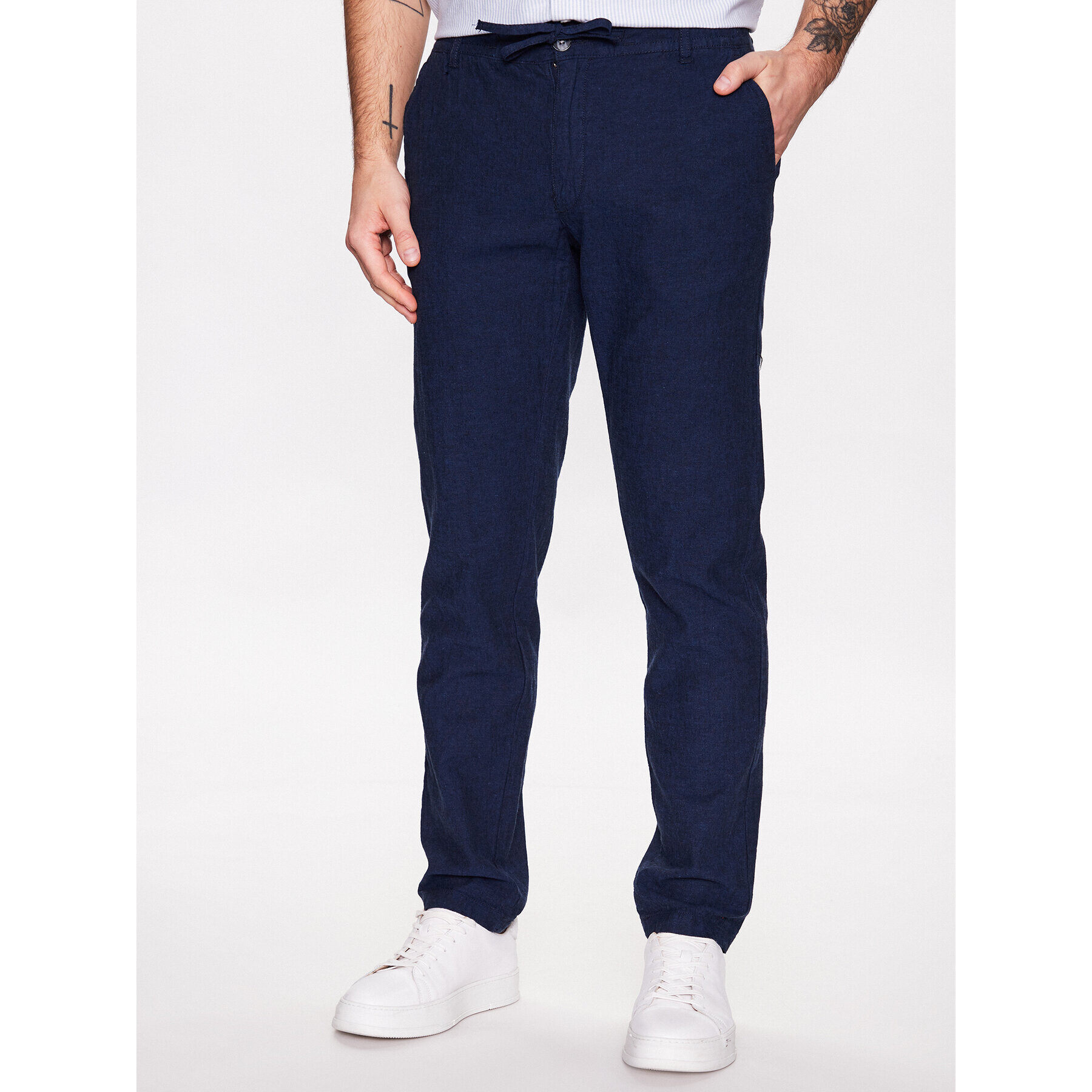 Lindbergh Kalhoty z materiálu 30-008003 Modrá Tapered Fit - Pepit.cz