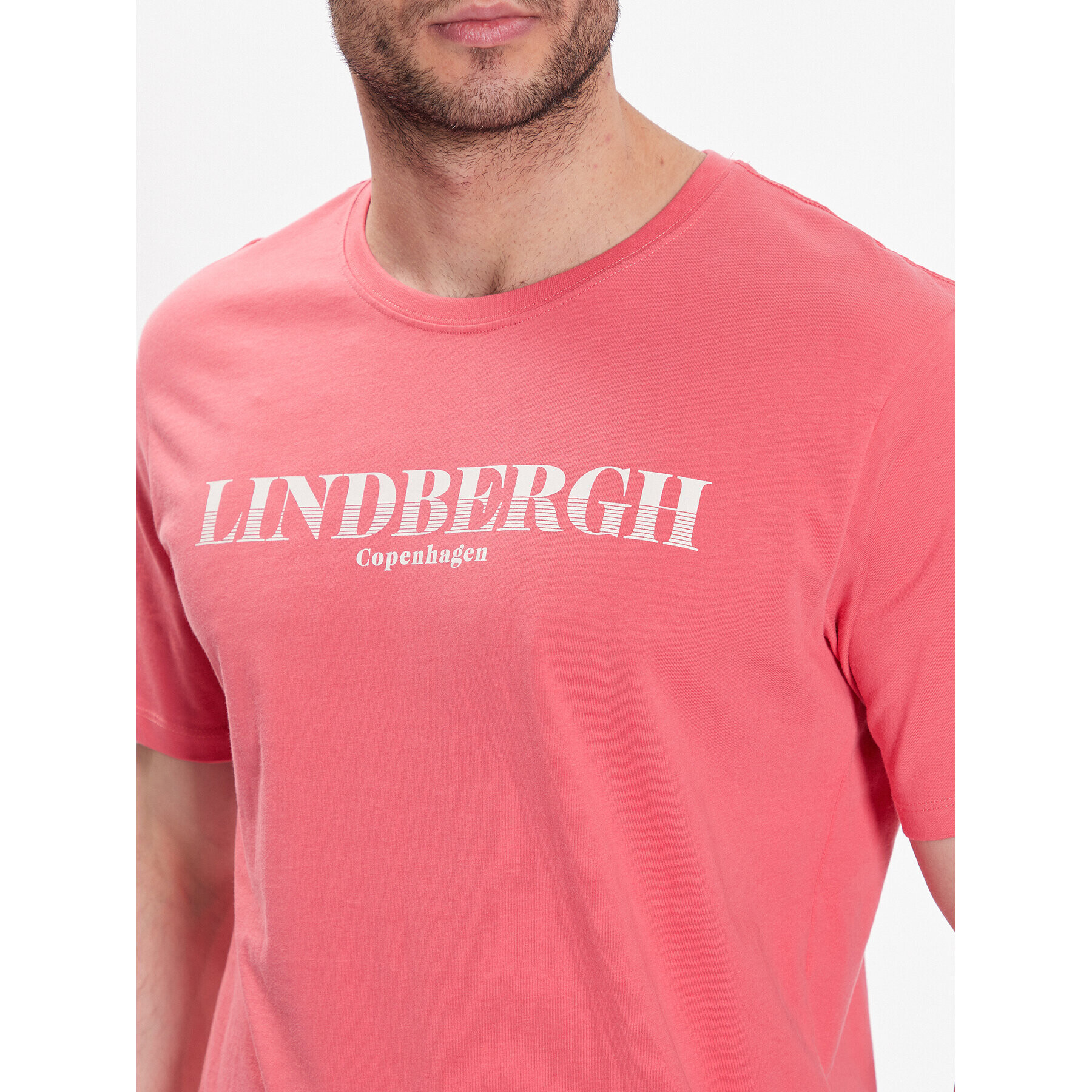 Lindbergh T-Shirt 30-400222 Červená Relaxed Fit - Pepit.cz