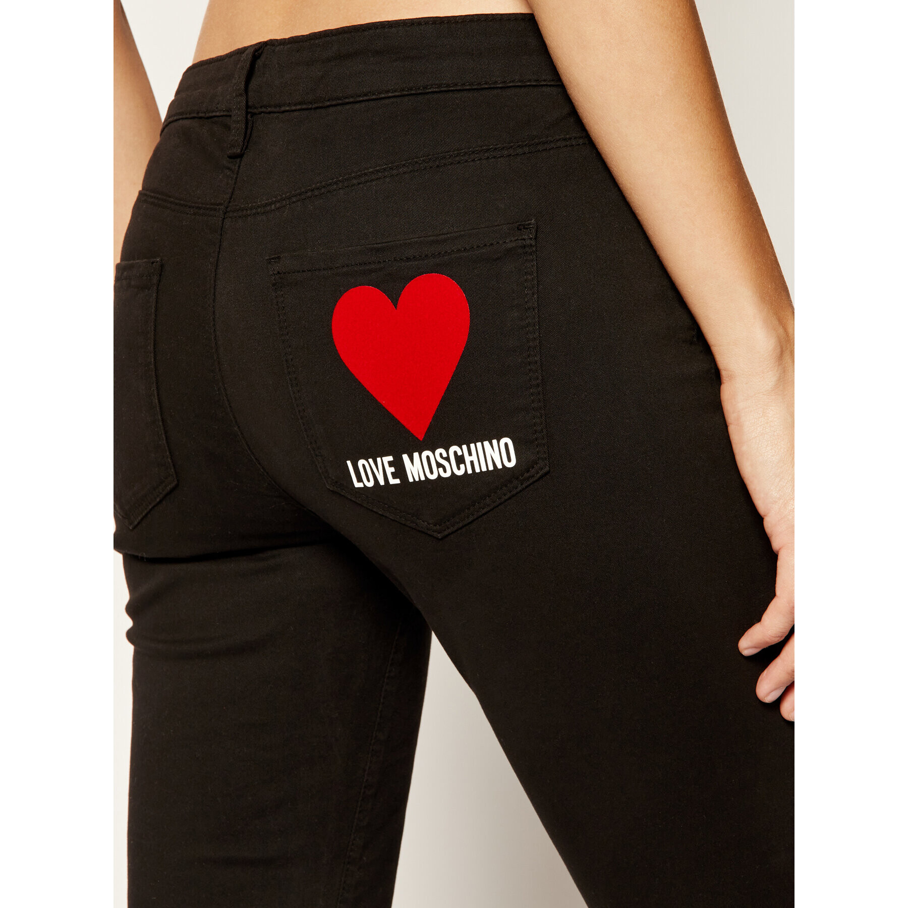 LOVE MOSCHINO Jeansy WQ38739S3300 Černá Slim Fit - Pepit.cz