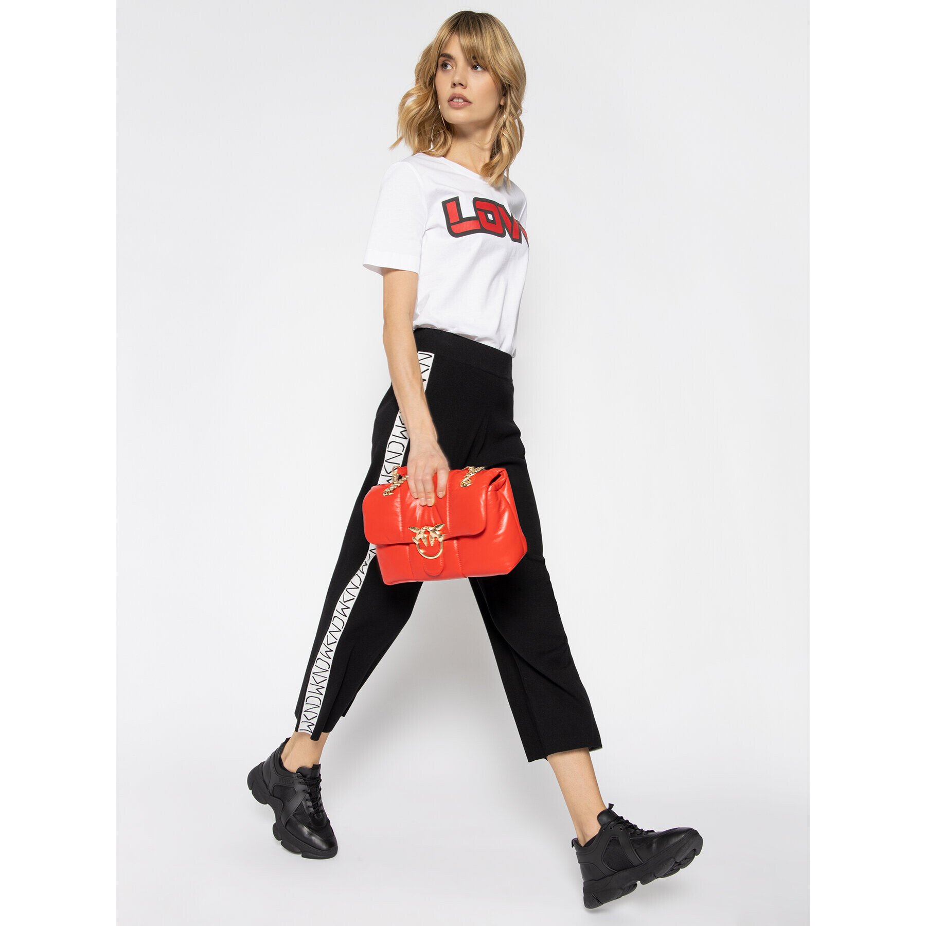 LOVE MOSCHINO T-Shirt W4F152AM 3876 Bílá Regular Fit - Pepit.cz