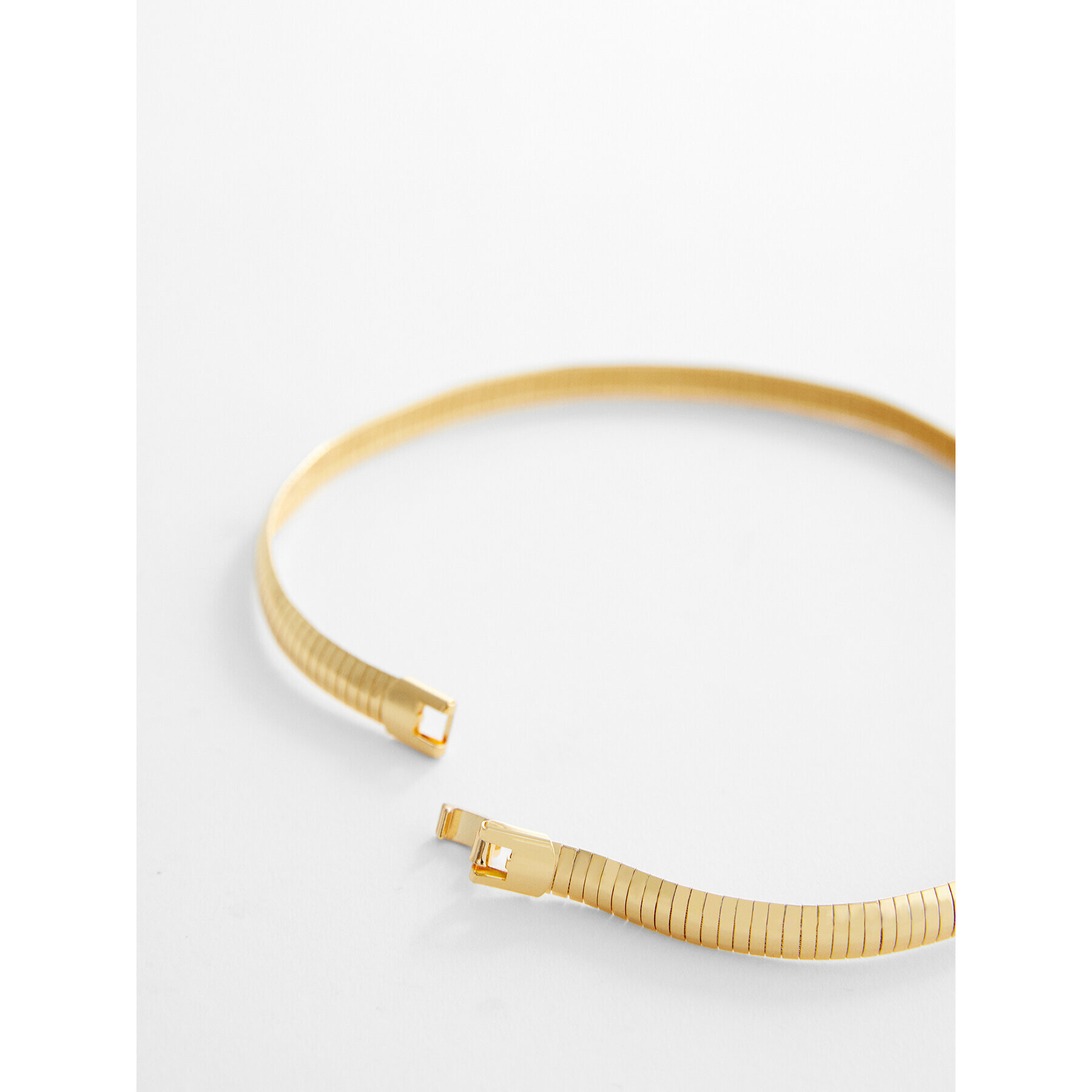 Mango Choker Gadea 47056314 Zlatá - Pepit.cz