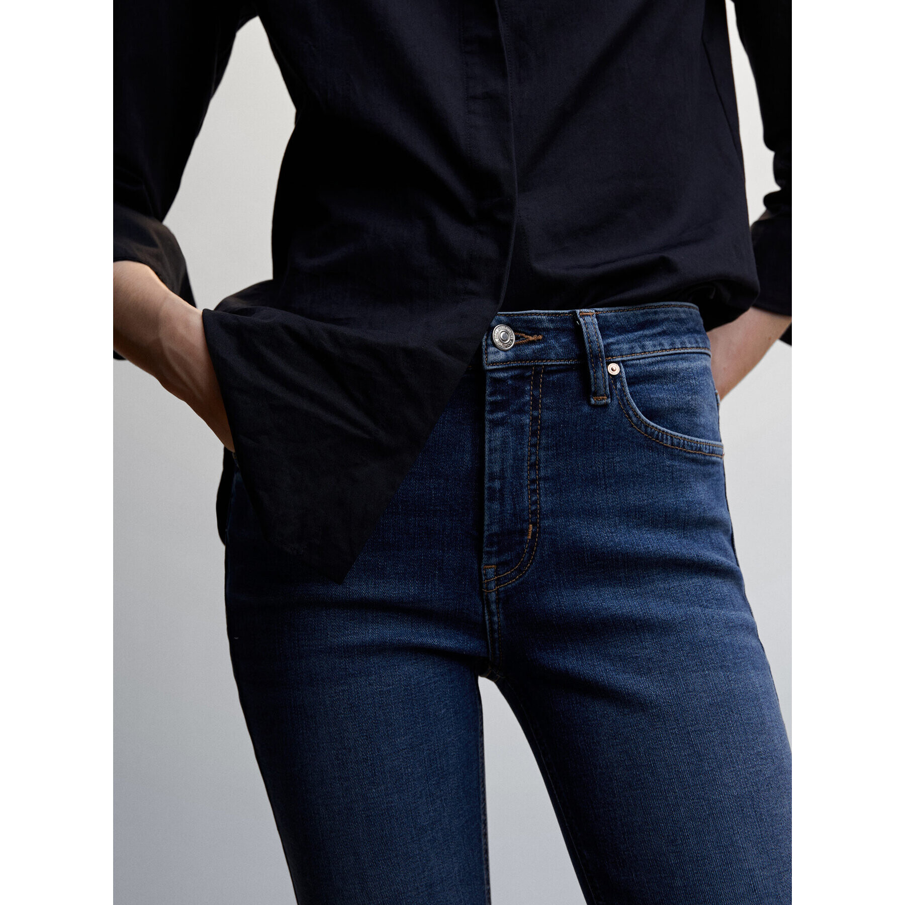 Mango Jeansy Isa 47010774 Modrá Skinny Fit - Pepit.cz