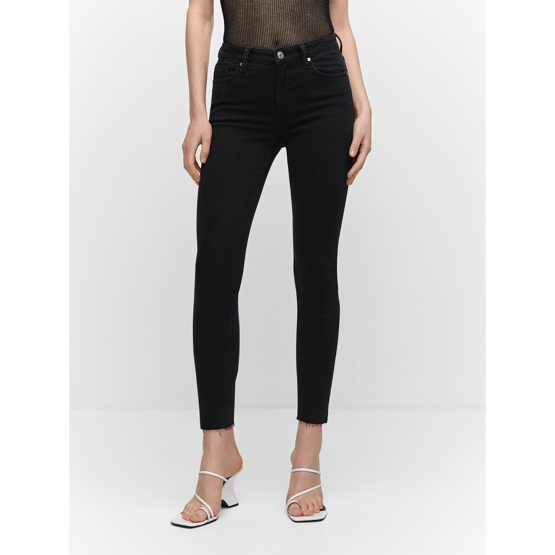 Mango Jeansy Isa 57040309 Černá Skinny Fit - Pepit.cz