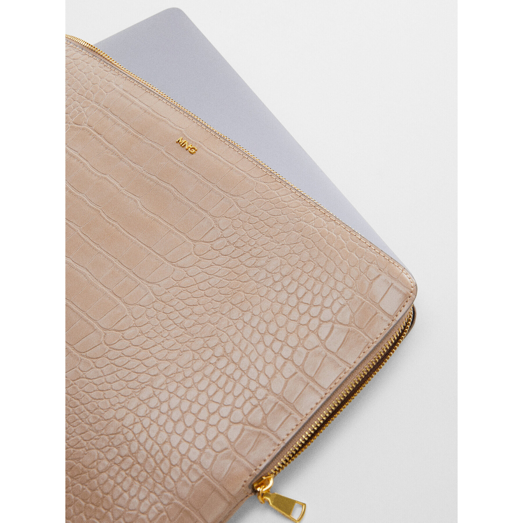 Mango Pouzdro Na Notebook Leticia 57030260 Béžová - Pepit.cz