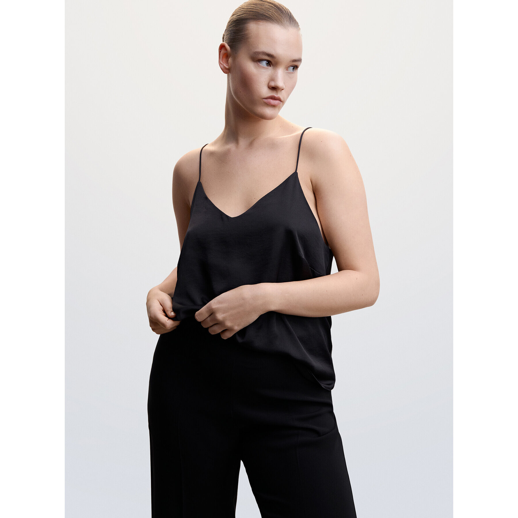 Mango Top Rachel 47057119 Černá Regular Fit - Pepit.cz