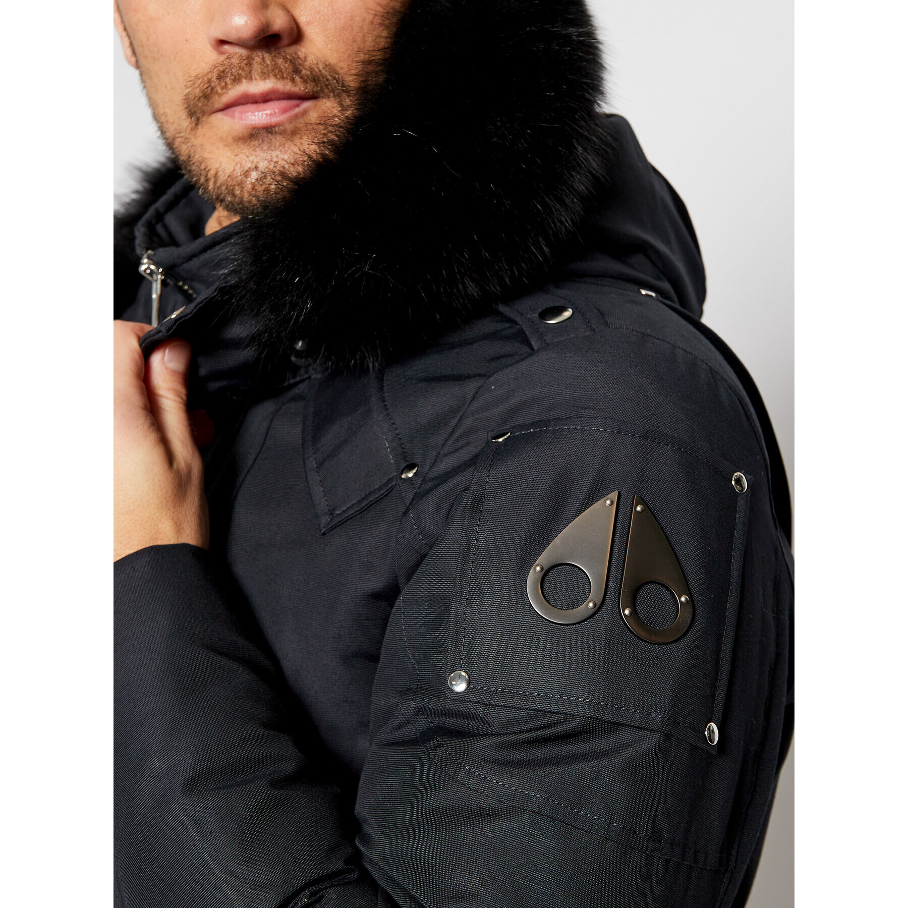 Moose Knuckles Parka Stirling MK4661MP Tmavomodrá Regular Fit - Pepit.cz