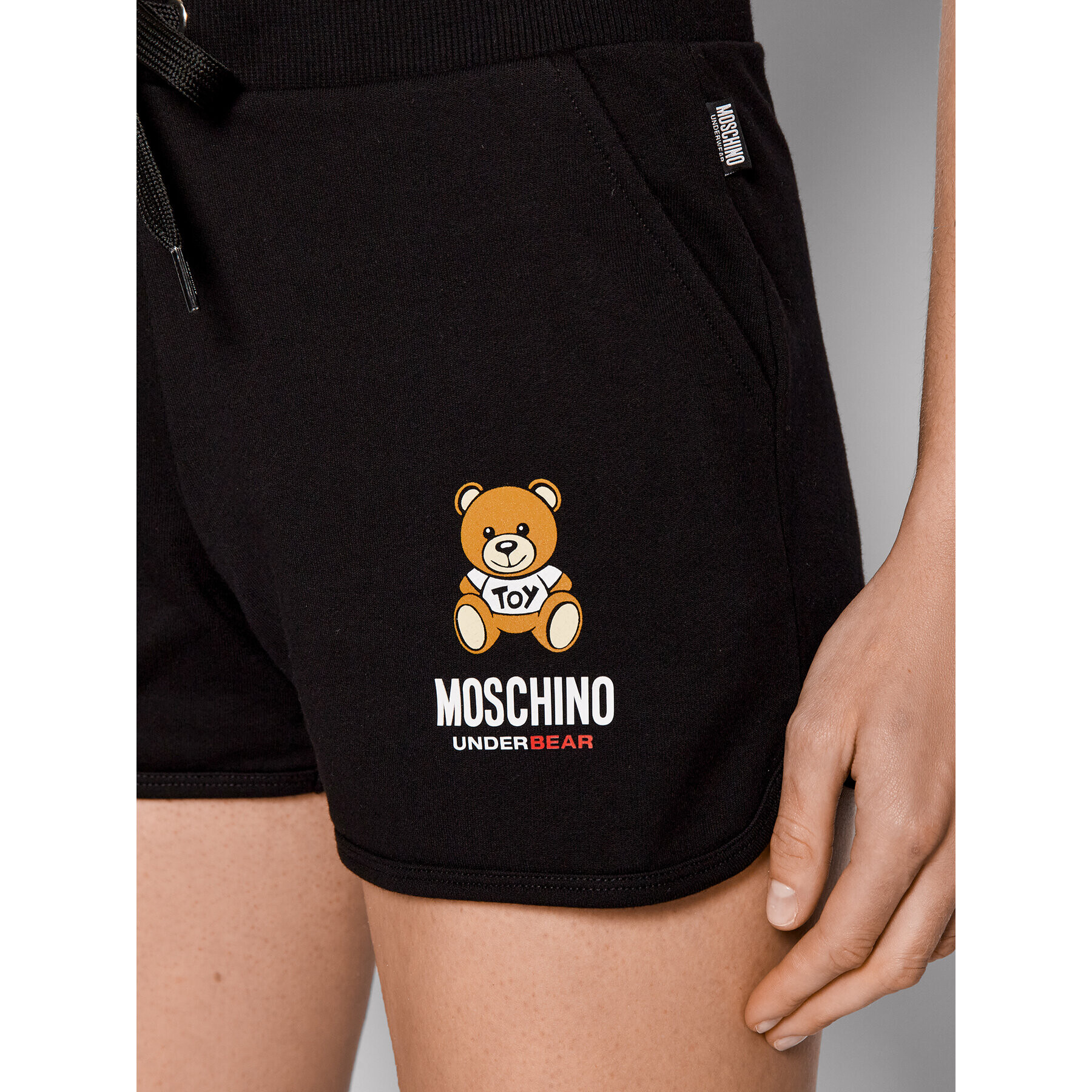 MOSCHINO Underwear & Swim Sportovní kraťasy 4310 9002 Černá Regular Fit - Pepit.cz