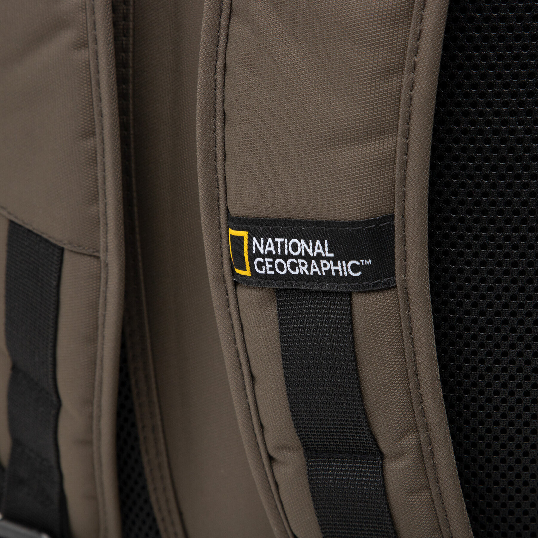 National Geographic Batoh Backpack 3 Compartments N00710.11 Zelená - Pepit.cz