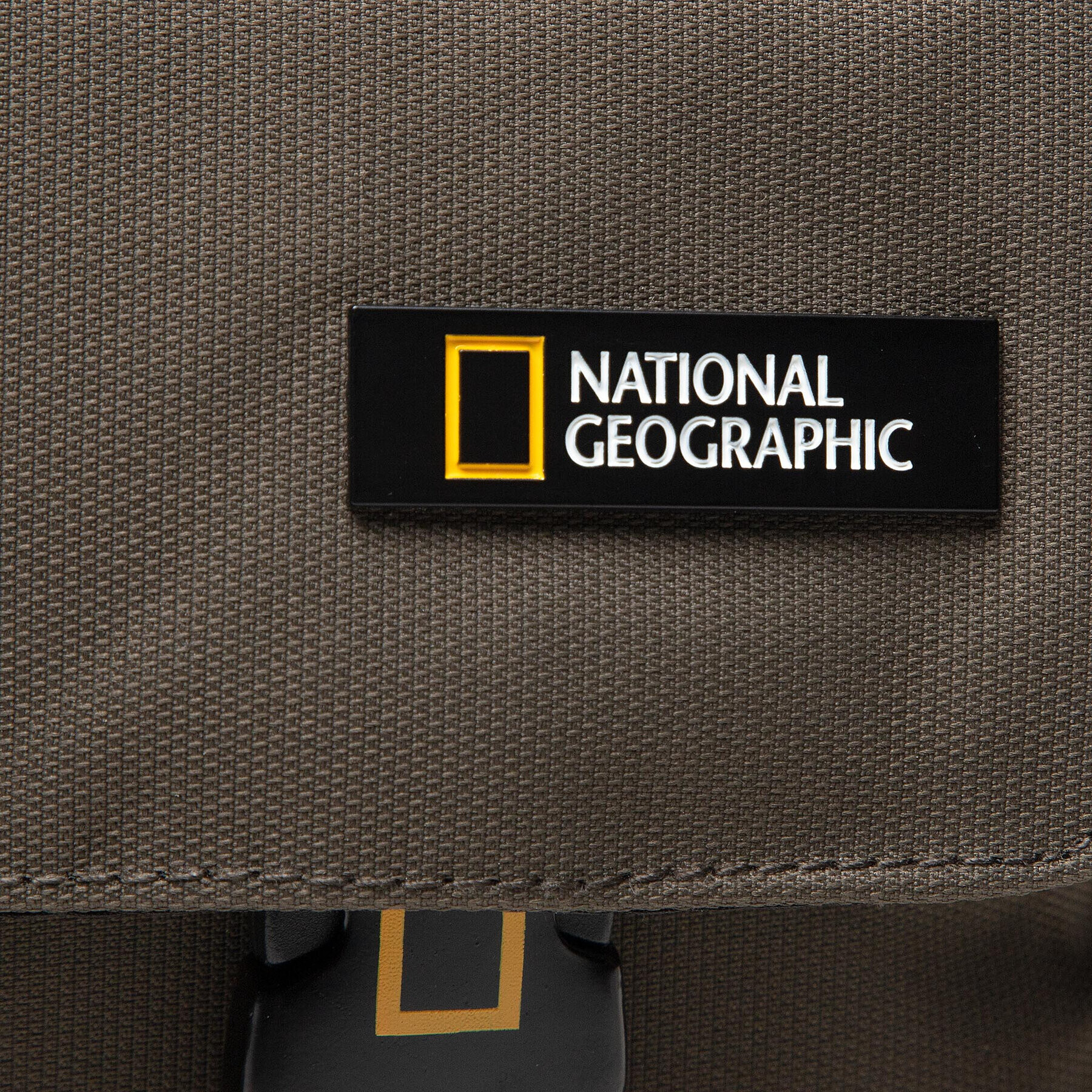 National Geographic Brašna na notebook Messenger N00709.11 Zelená - Pepit.cz