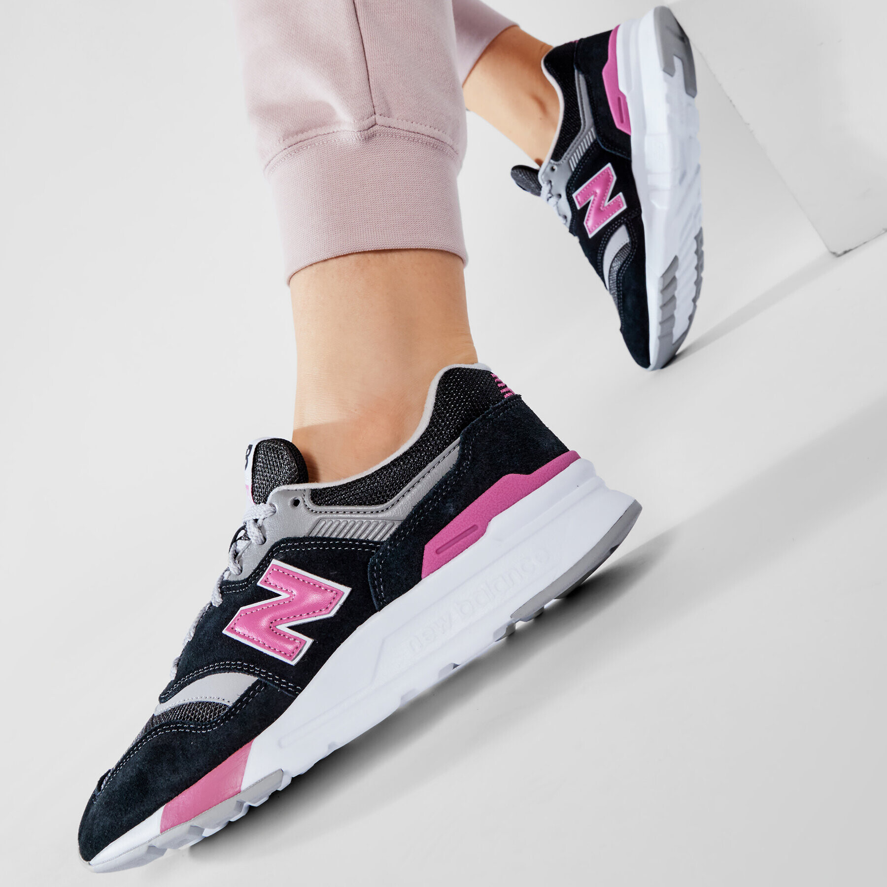 New Balance Sneakersy CW997HVL Černá - Pepit.cz