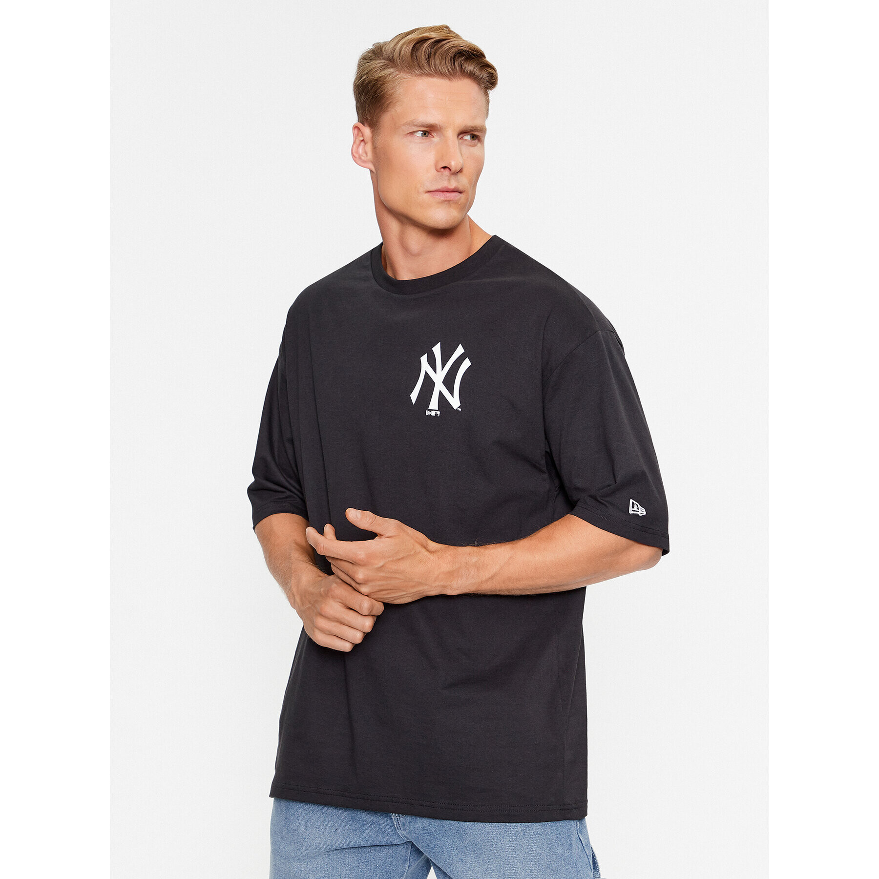 New Era T-Shirt MLB Essentials Lc Neyyan 60416723 Černá Loose Fit - Pepit.cz