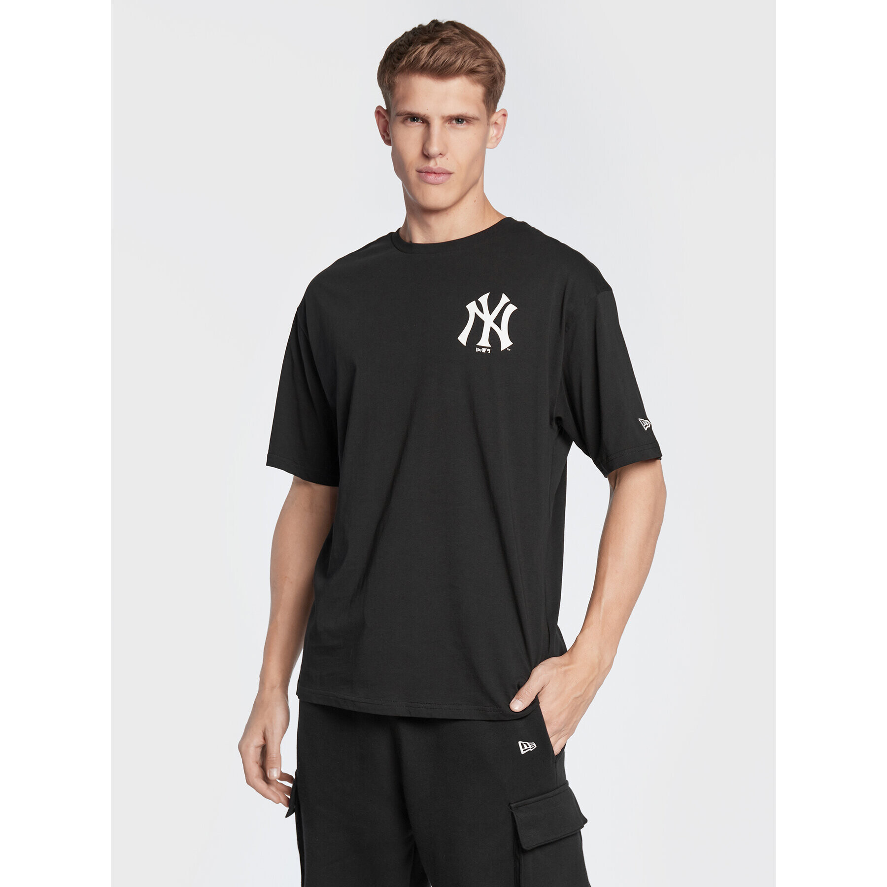 New Era T-Shirt New York Yankees MBL City Graphic 60284731 Černá Oversize - Pepit.cz