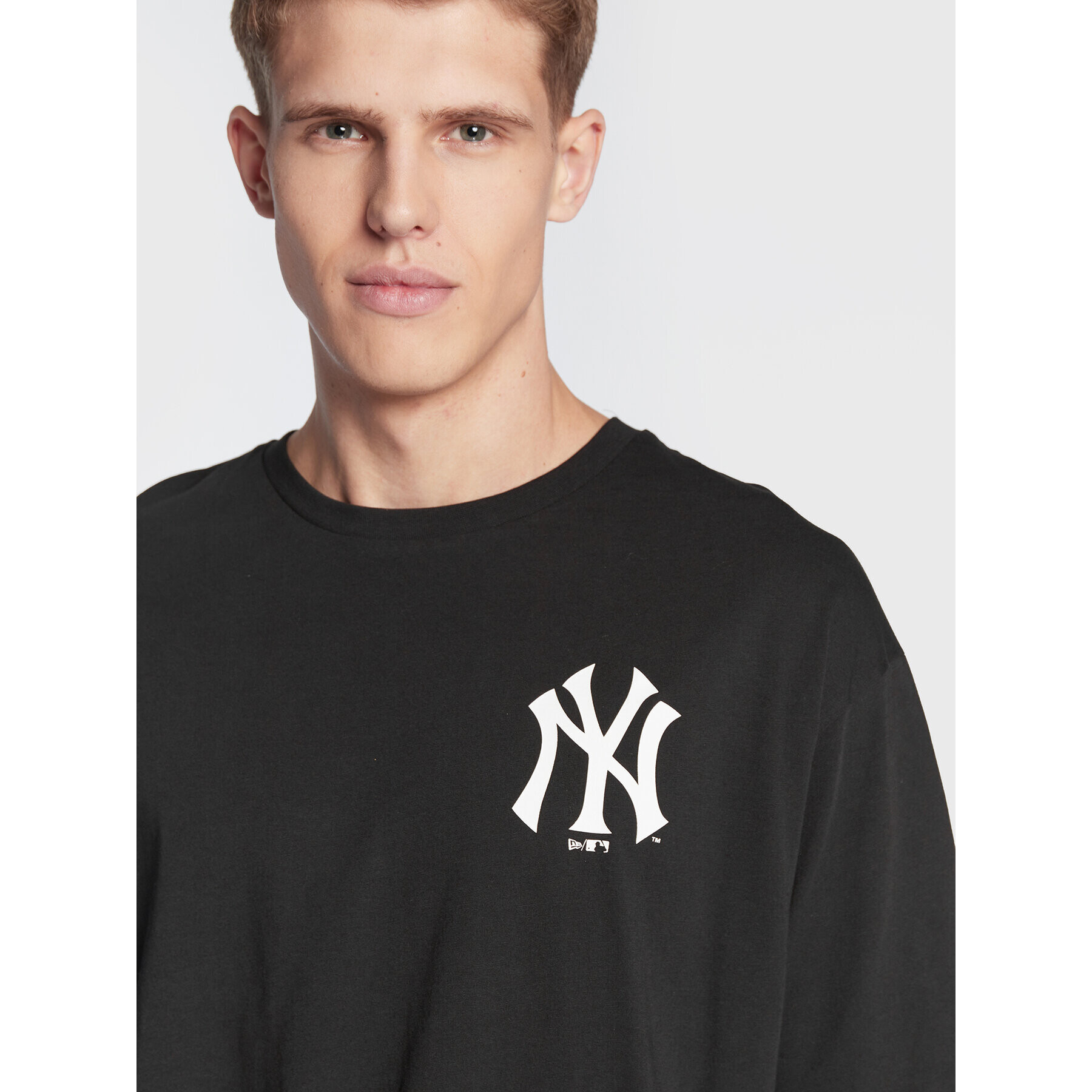 New Era T-Shirt New York Yankees MBL City Graphic 60284731 Černá Oversize - Pepit.cz