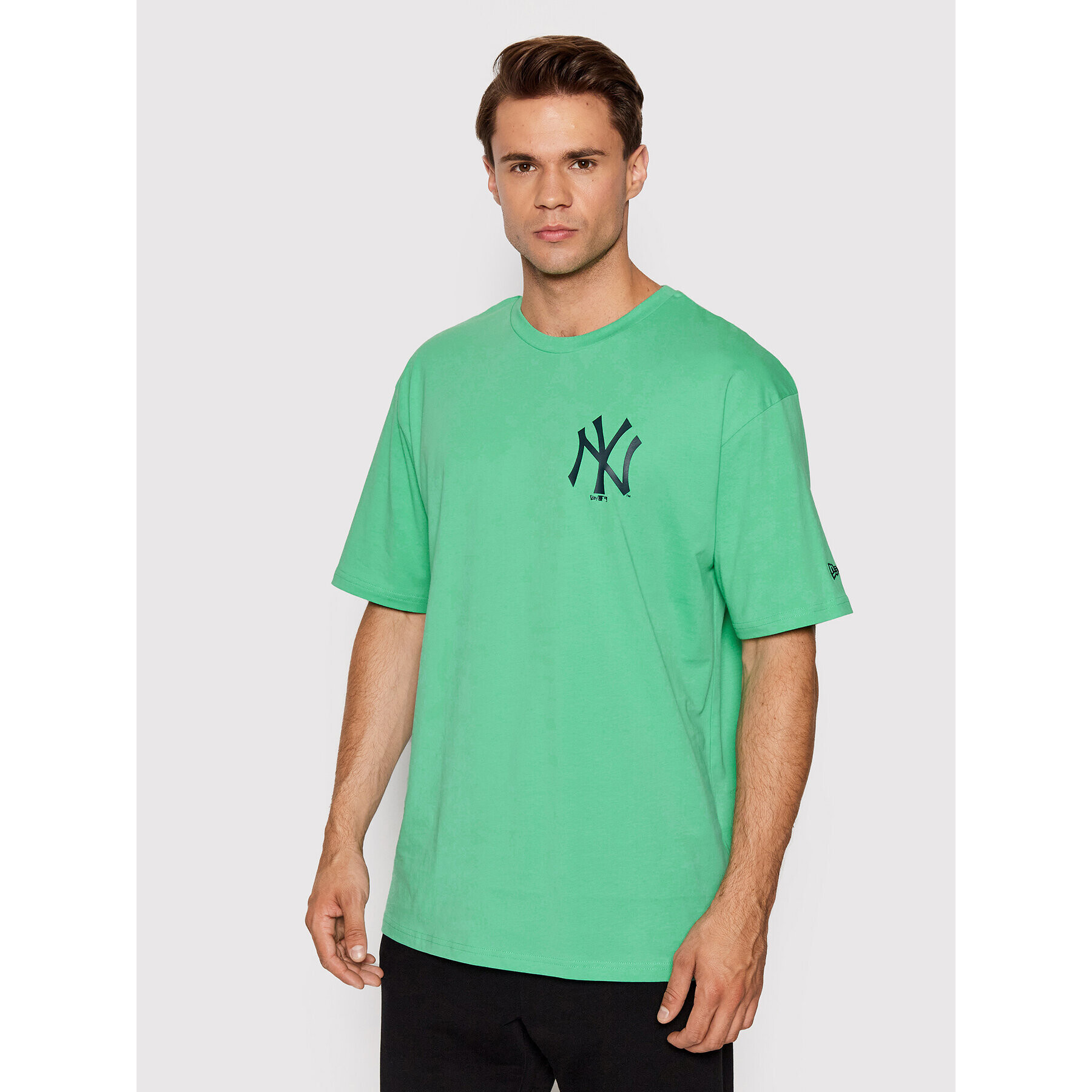 New Era T-Shirt New York Yankees Mlb League Essential 13083961 Zelená Oversize - Pepit.cz