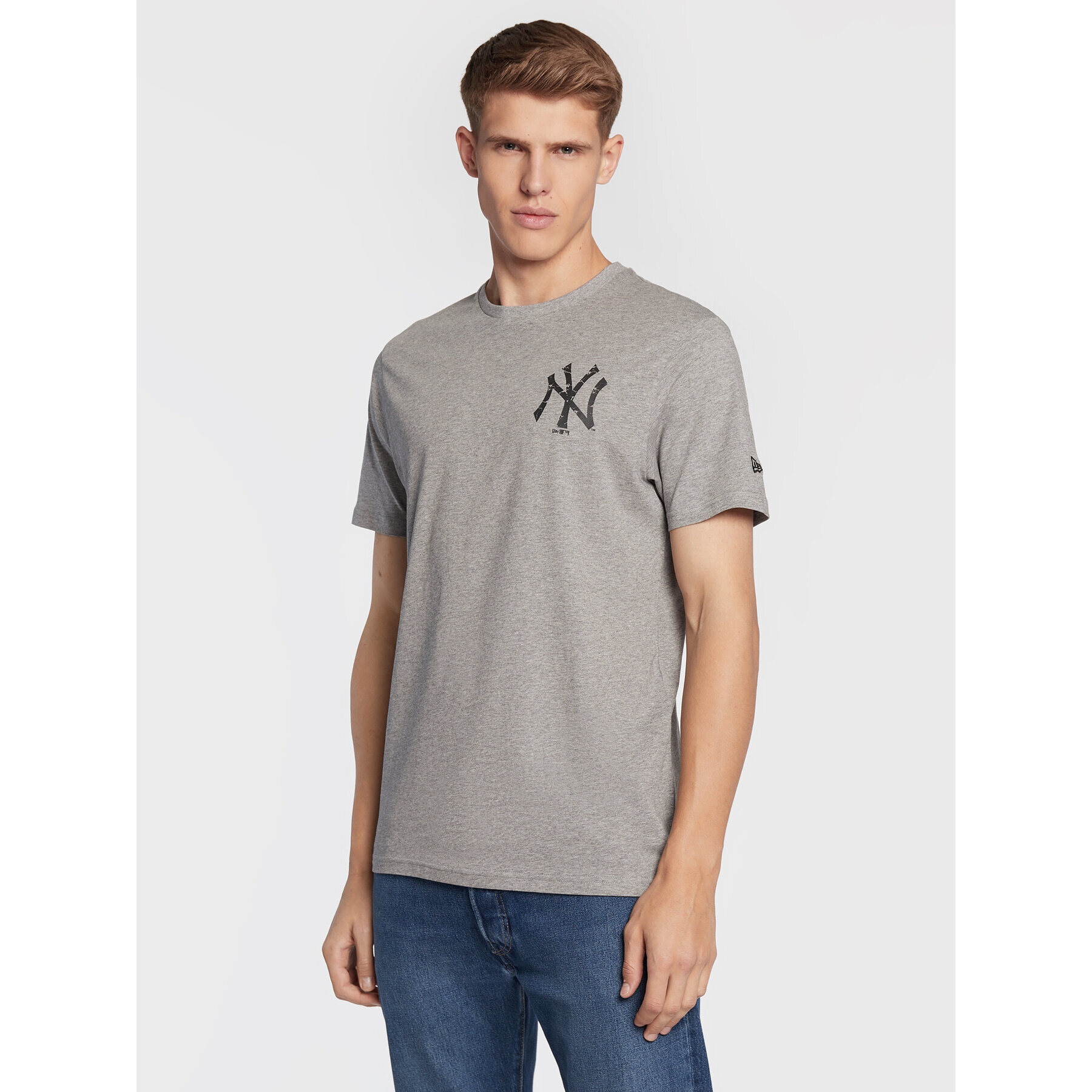 New Era T-Shirt New Yorki Yankees Logo Infill 60284719 Šedá Regular Fit - Pepit.cz