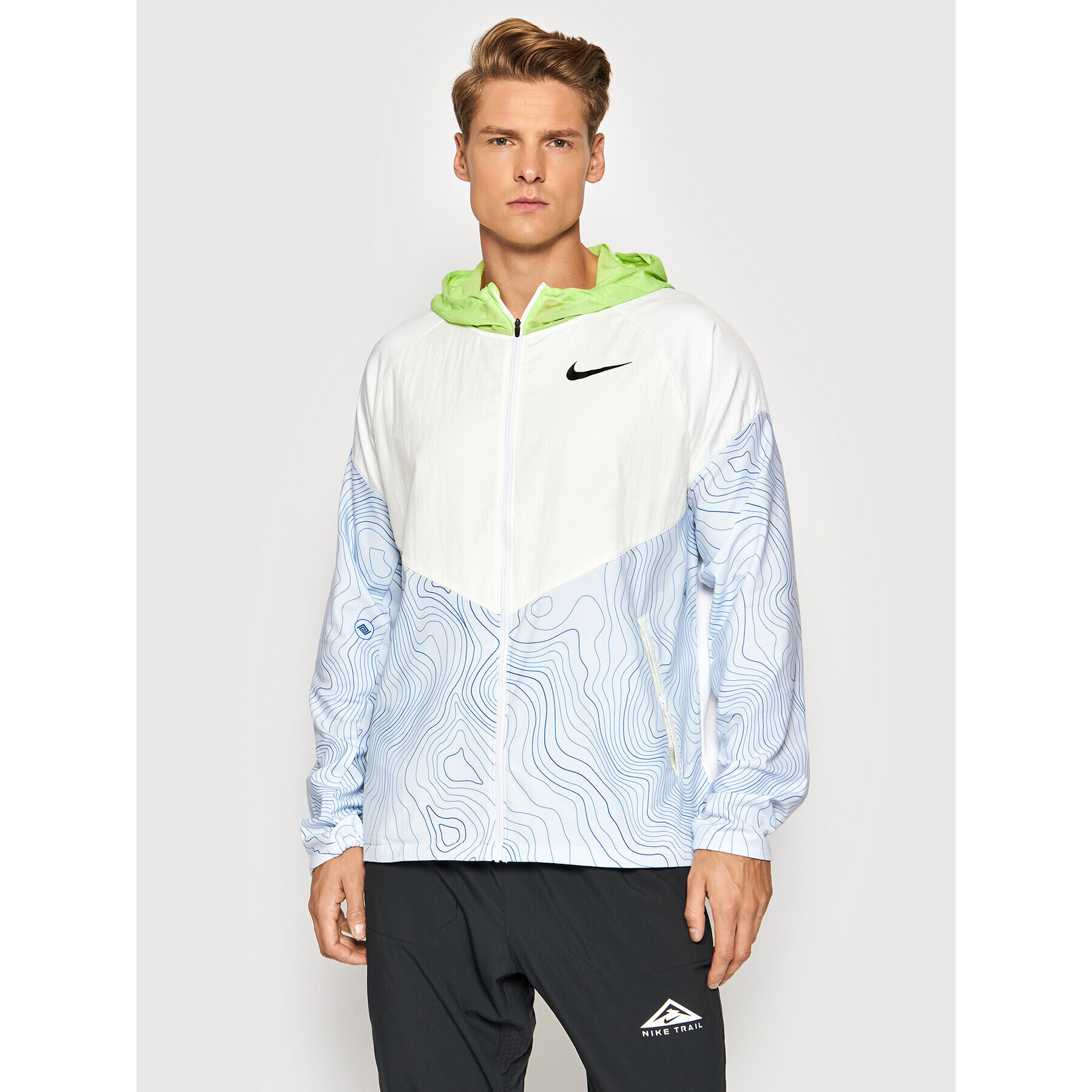 Nike Běžecká bunda Therma Essential Ekiden DC4039 Bílá Standard Fit - Pepit.cz