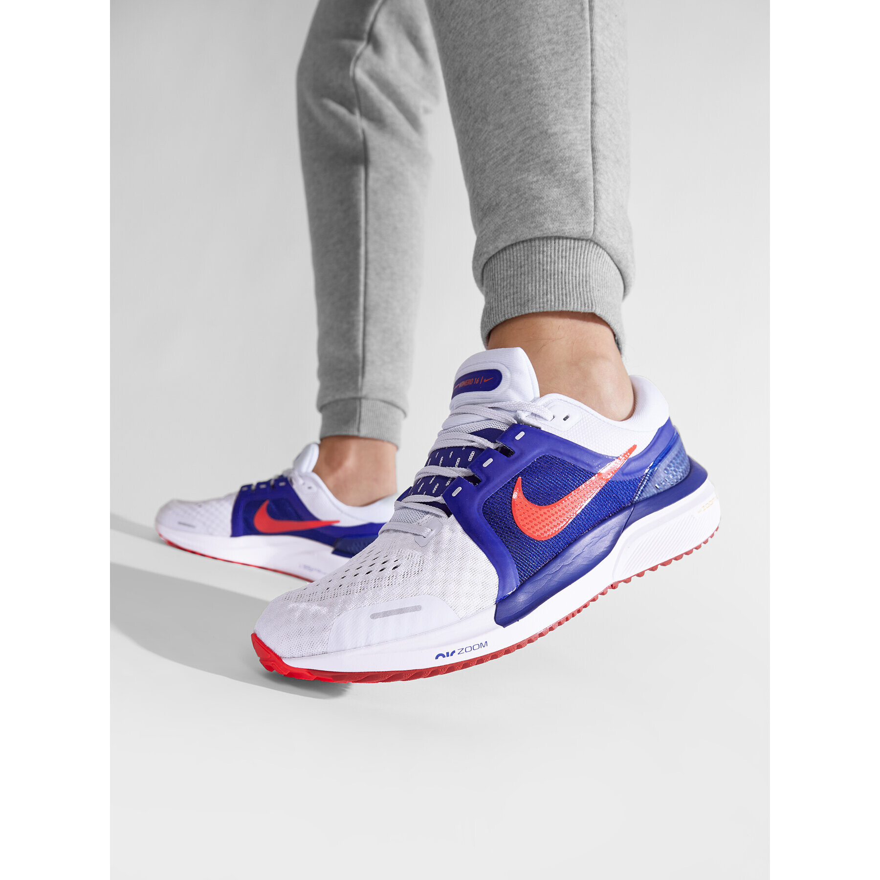 Nike Boty Air Zoom Vomero 16 DA7245 008 Bílá - Pepit.cz