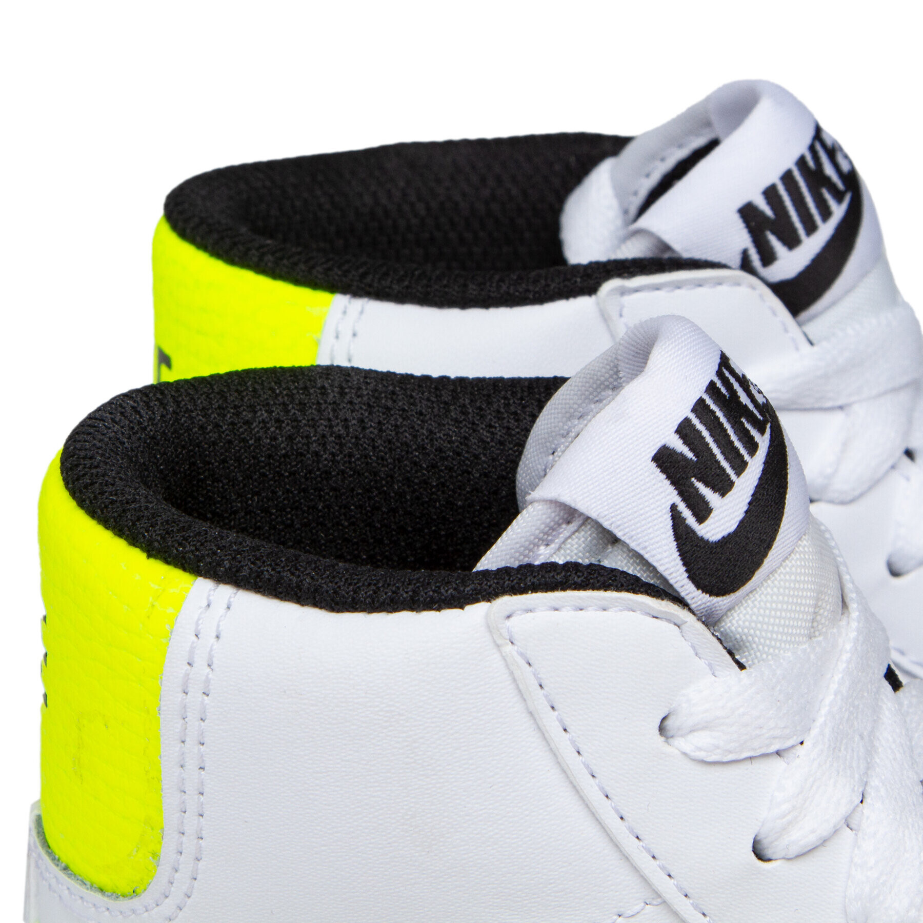 Nike Boty Blazer Mid Gs DB4677 100 Bílá - Pepit.cz