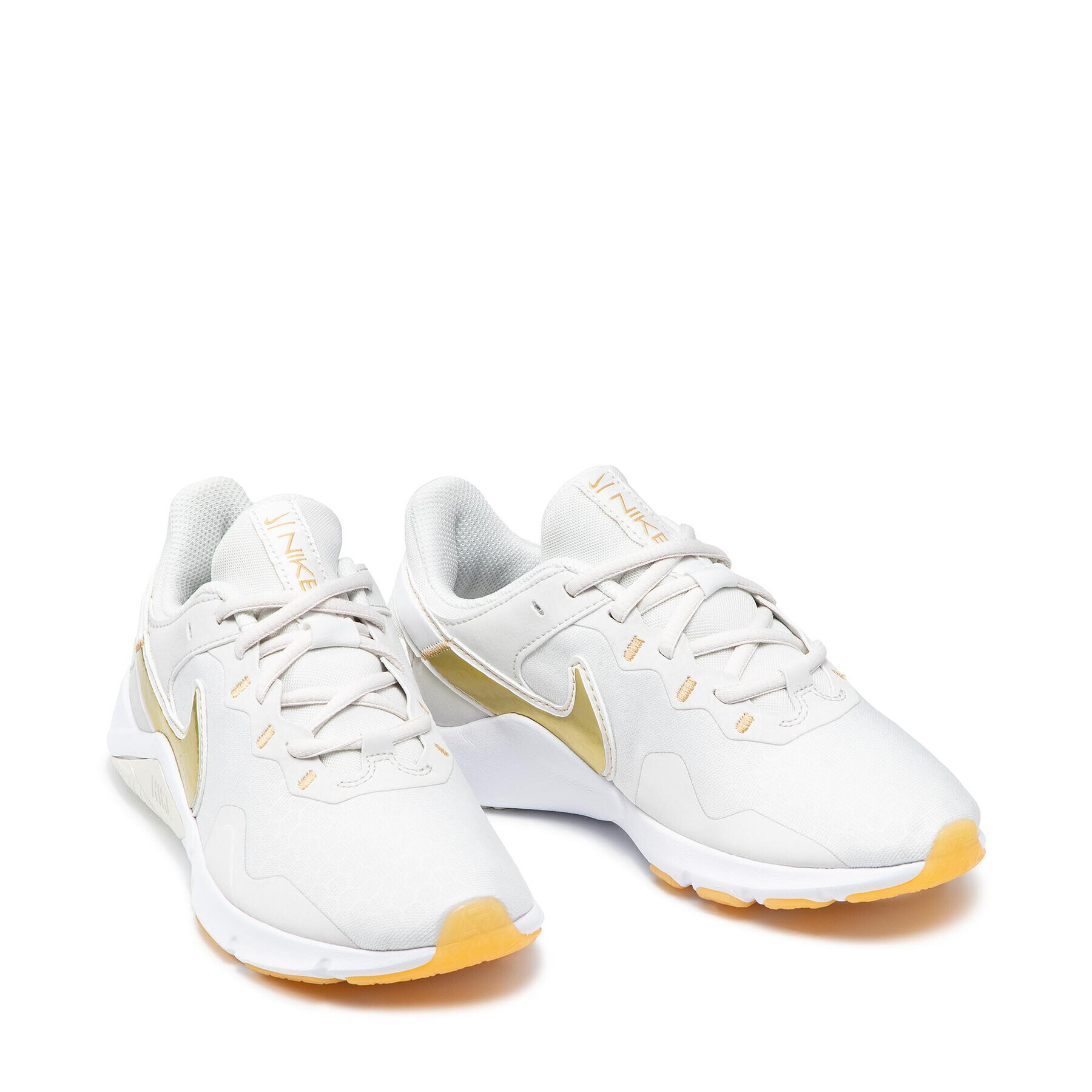 Nike Boty Legend Essential 2 CQ9545 010 Bílá - Pepit.cz