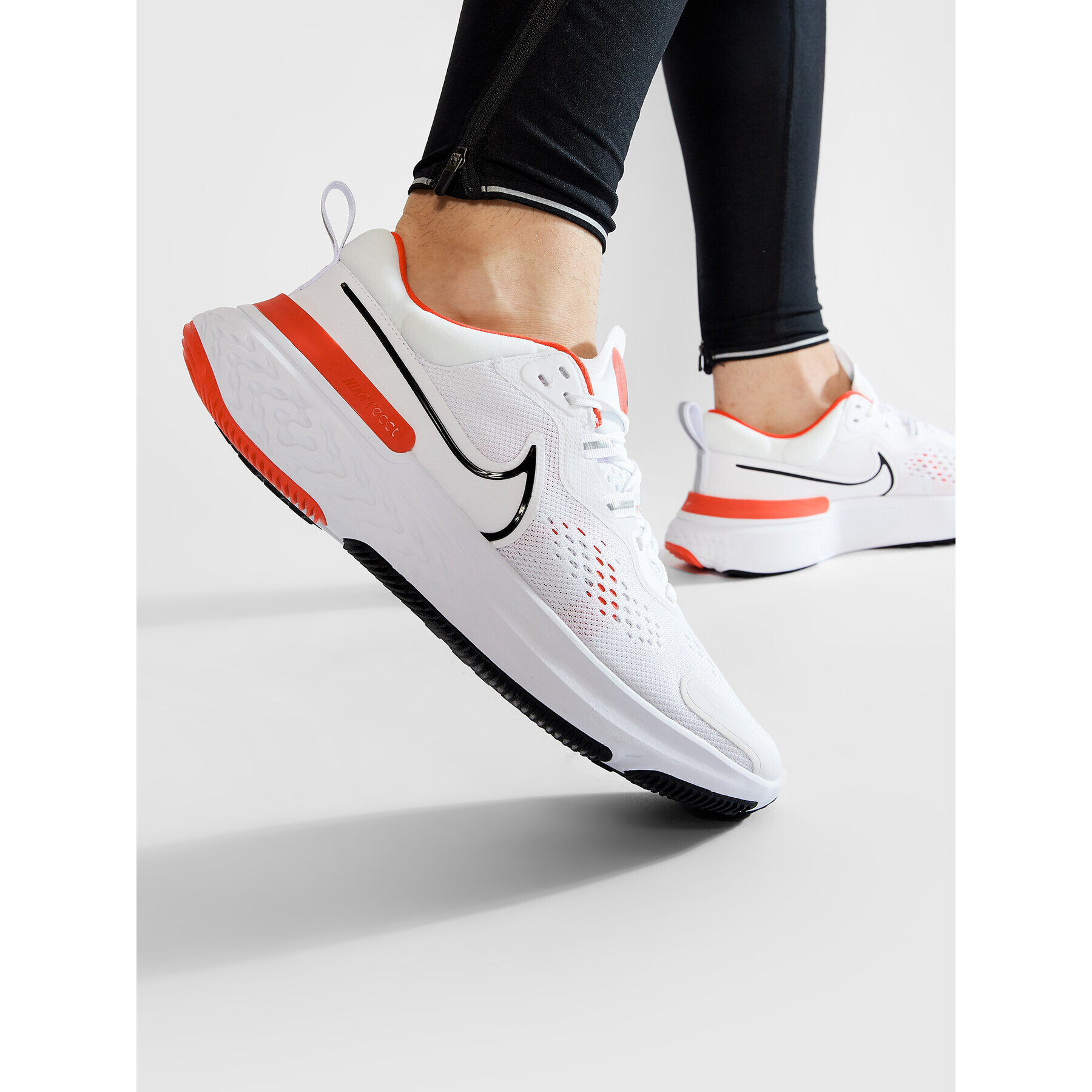 Nike Boty React Miler 2 CW7121 100 Bílá - Pepit.cz