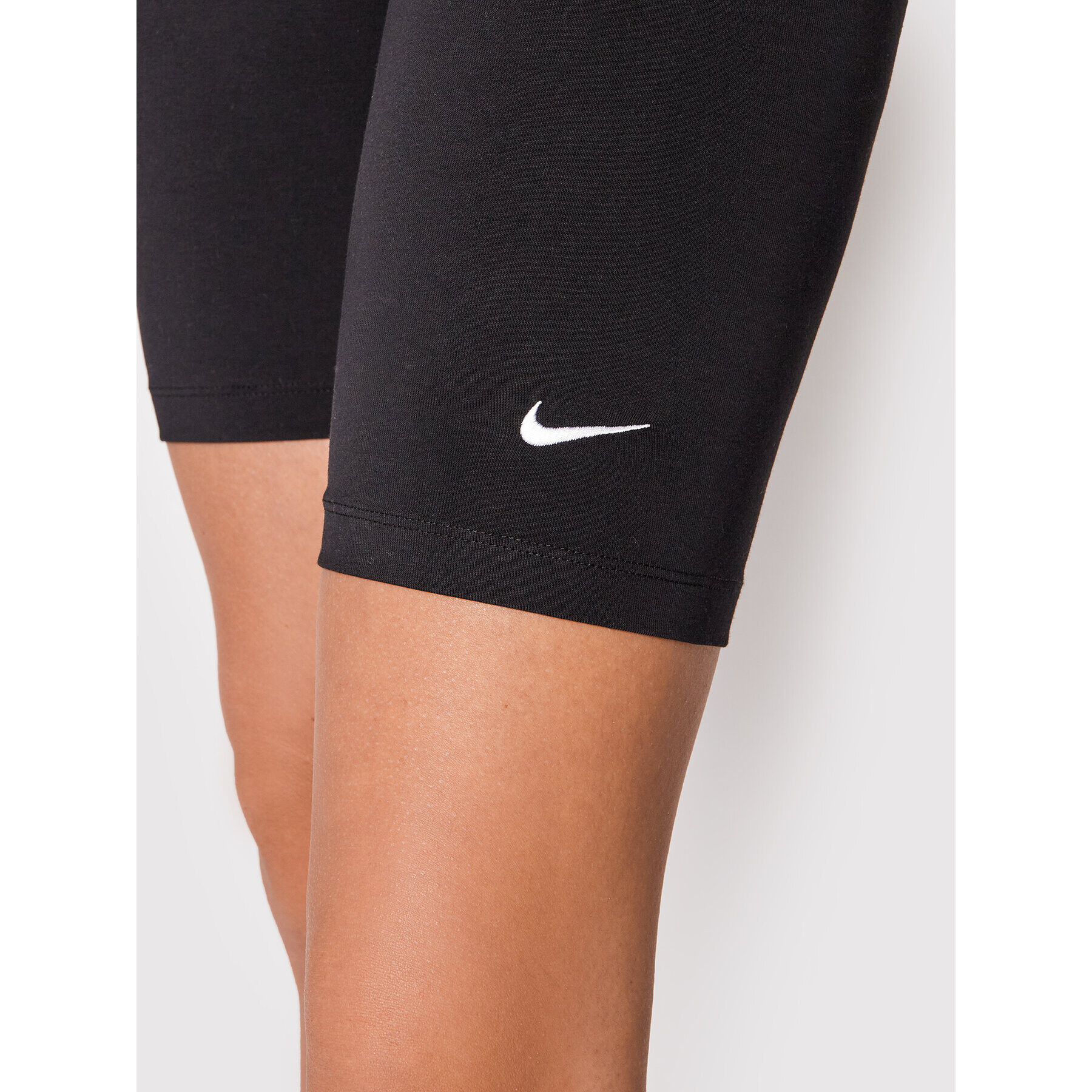 Nike Cyklistické kraťasy Sportswear Essential CZ8526 Černá Slim Fit - Pepit.cz