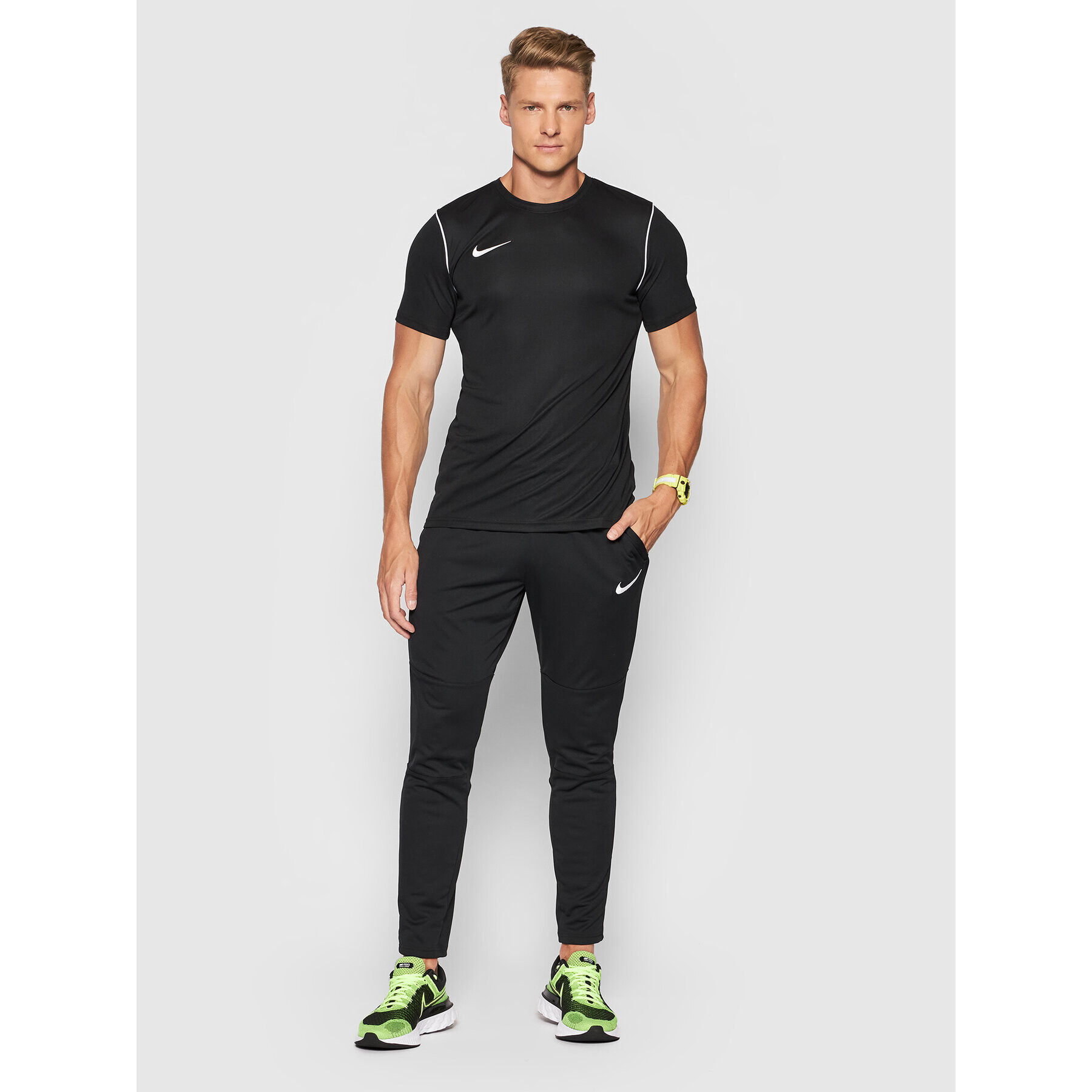 Nike Funkční tričko Dri-Fit BV6883 Černá Regular Fit - Pepit.cz