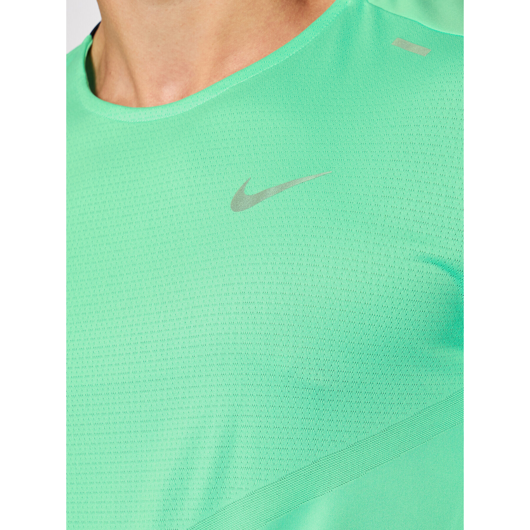 Nike Funkční tričko Dri-Fit Rise CZ9184 Zelená Standard Fit - Pepit.cz