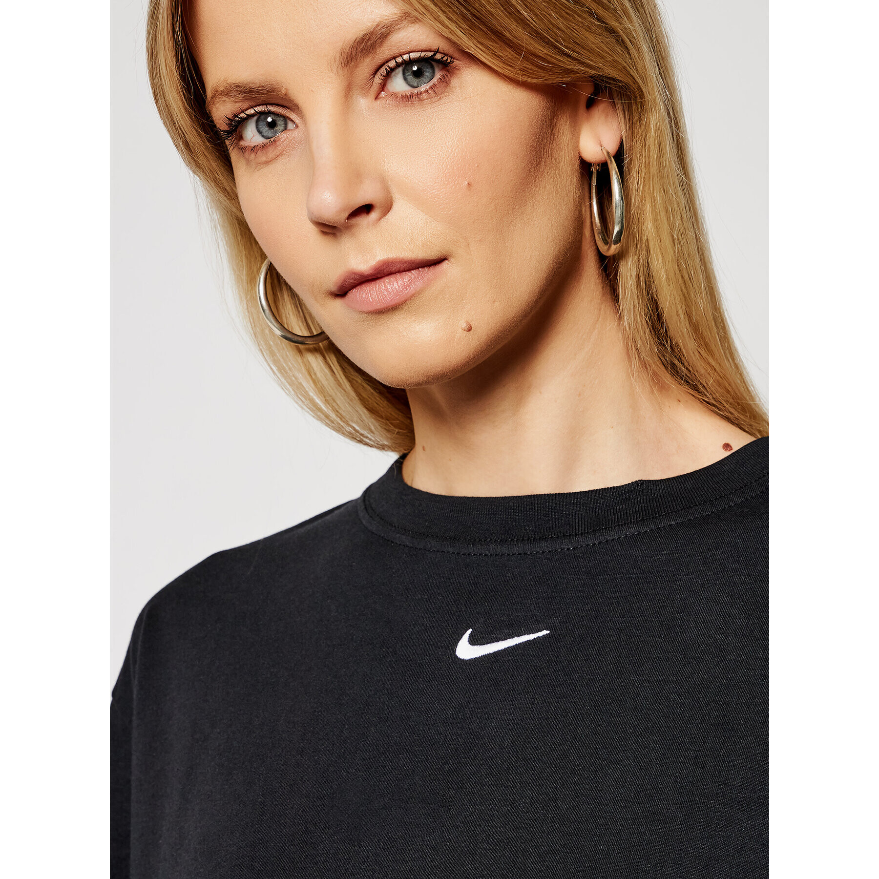 Nike Každodenní šaty Nsw Essential CU6509 Černá Loose Fit - Pepit.cz