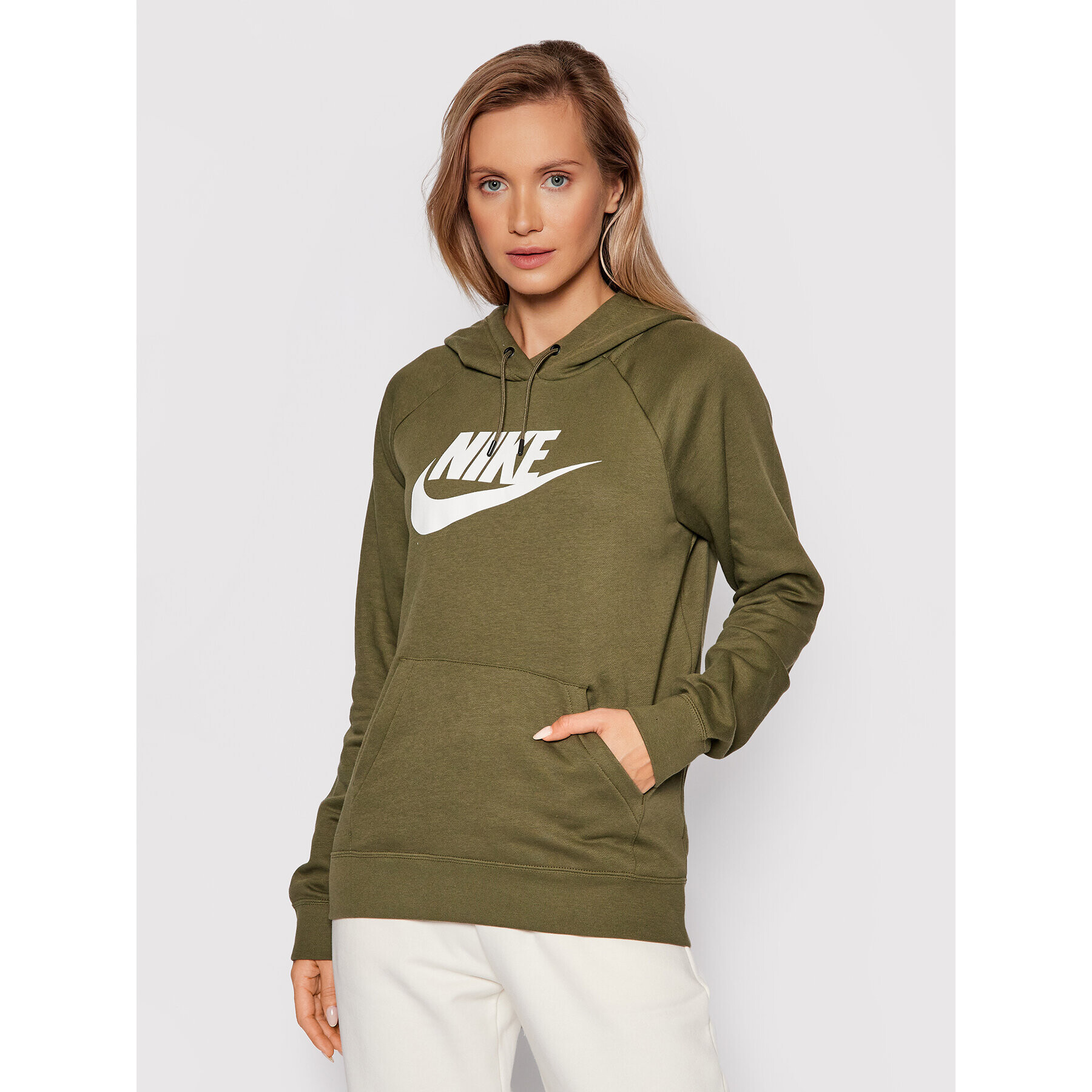 Nike Mikina Essential BV4126 Zelená Regular Fit - Pepit.cz