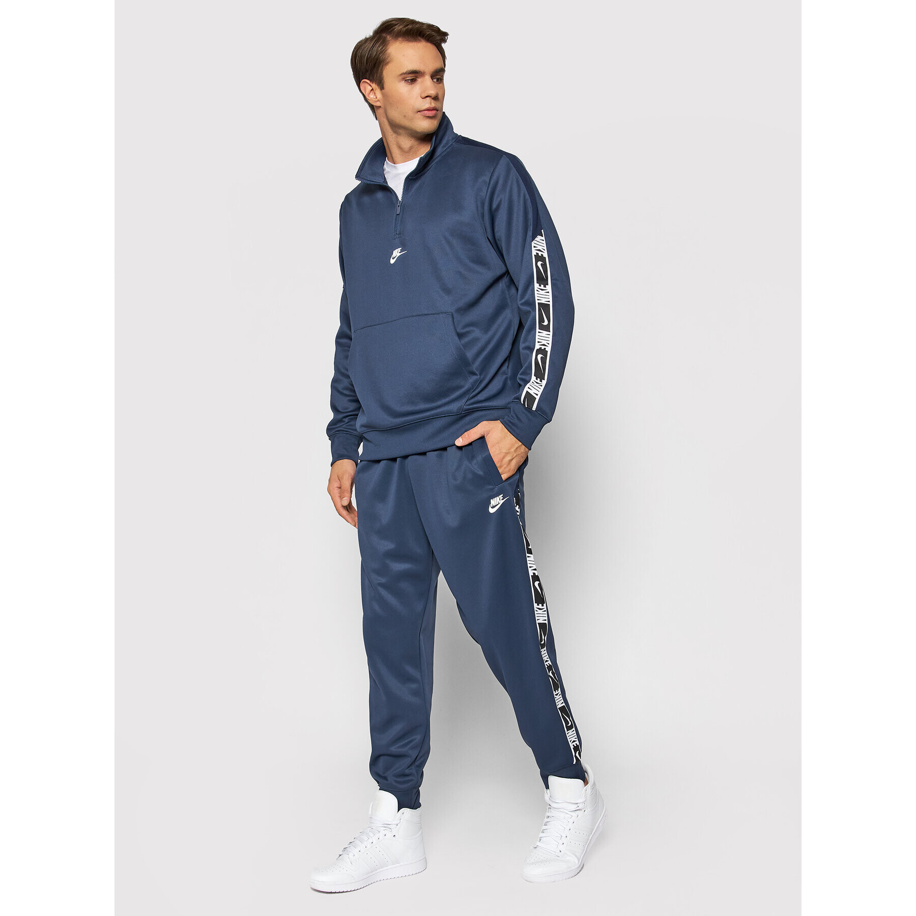 Nike Mikina Sportswear DM4674 Tmavomodrá Regular Fit - Pepit.cz