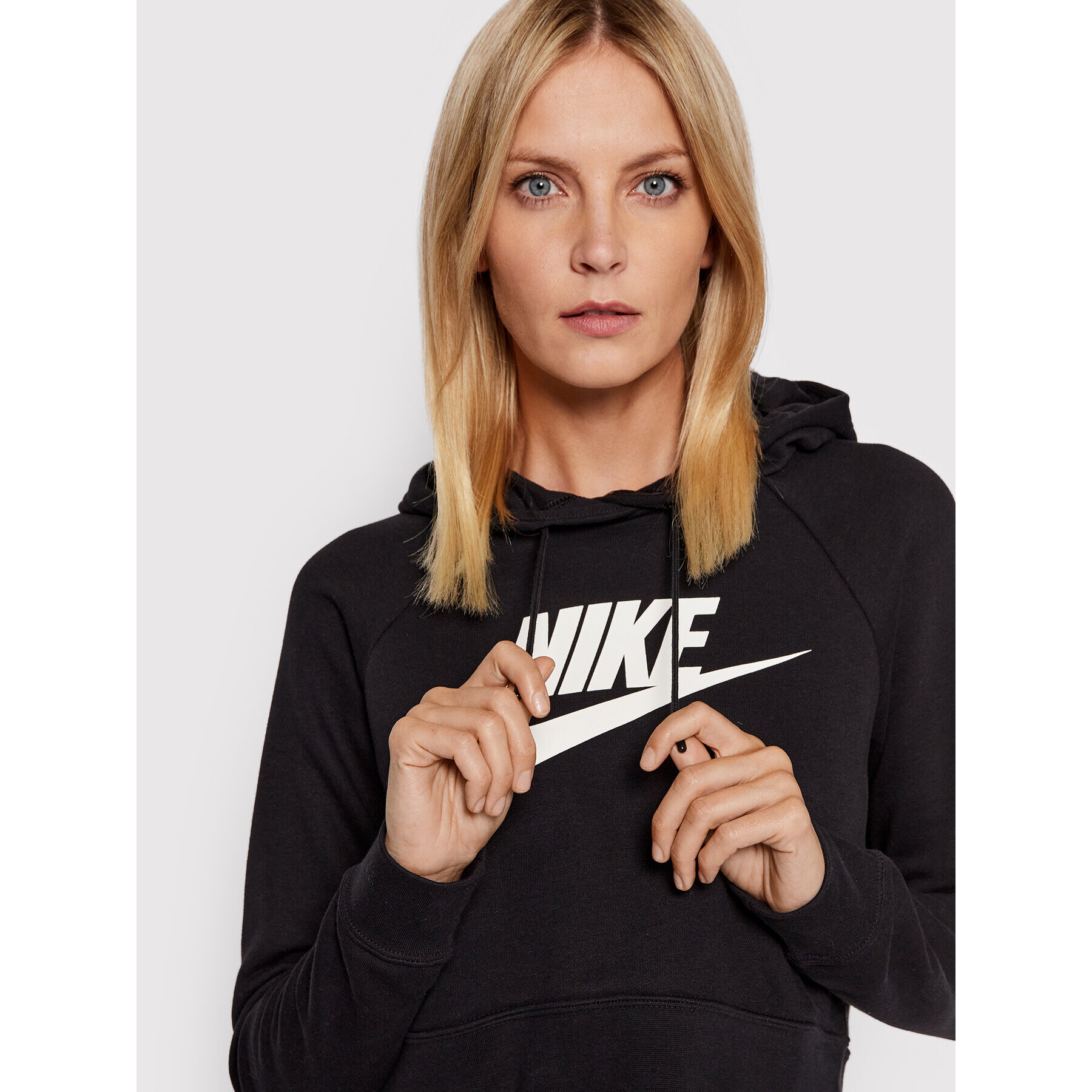 Nike Mikina Sportswear Essential CJ6327 Černá Loose Fit - Pepit.cz