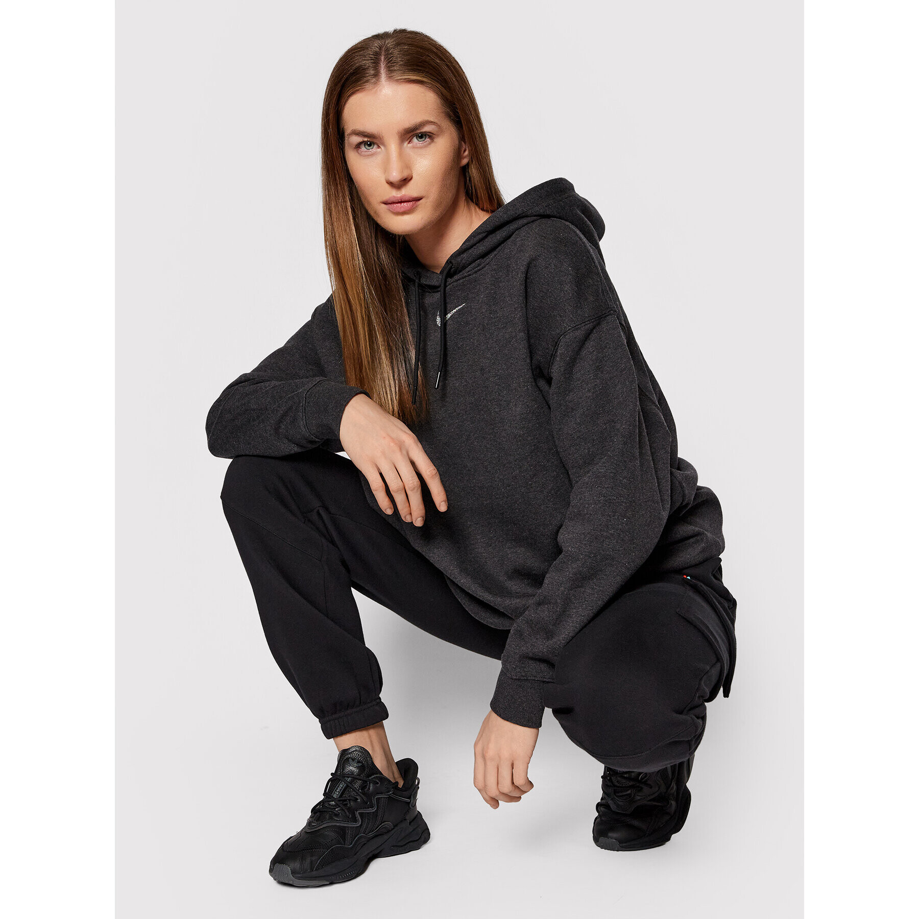 Nike Mikina Sportswear Essentials DJ6939 Šedá Oversize - Pepit.cz