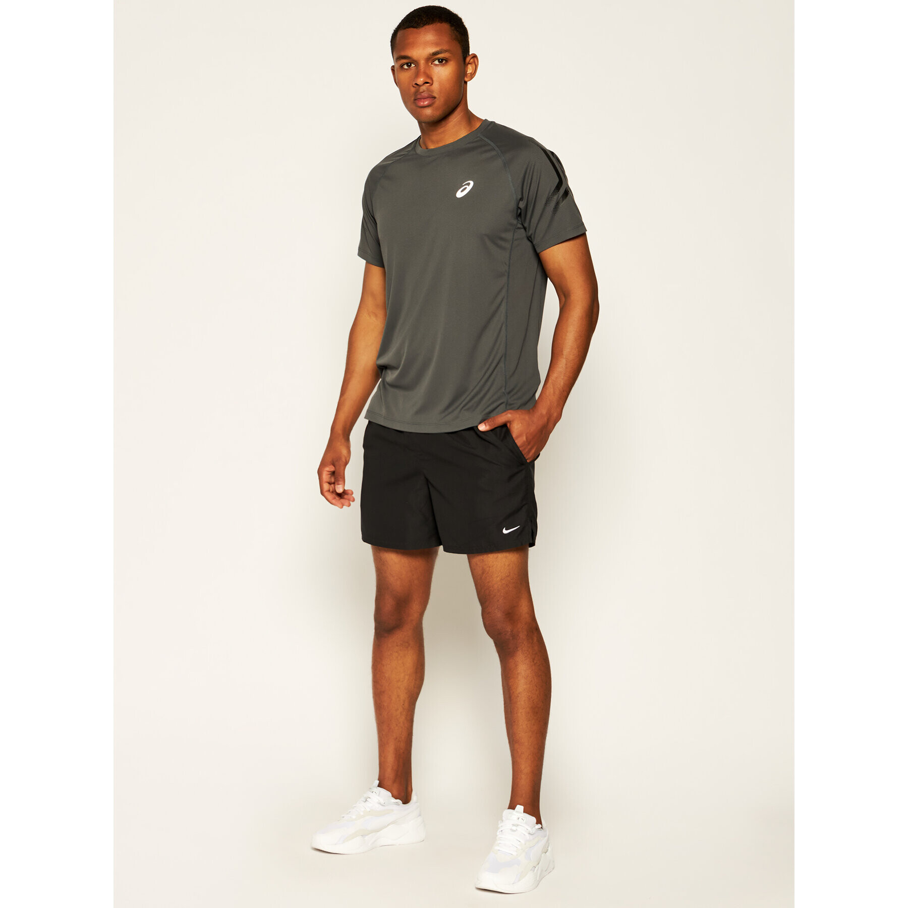 Nike Plavecké šortky Essential NESSA560 Černá Regular Fit - Pepit.cz