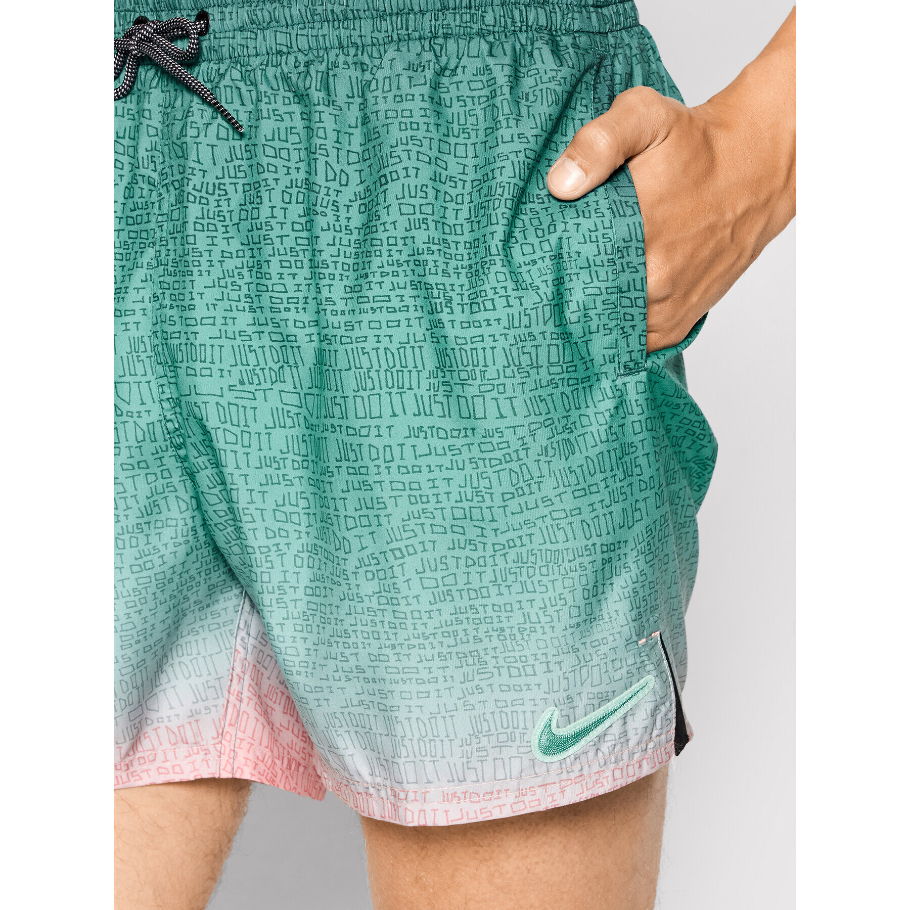 Nike Plavecké šortky Jdi Fade 5 Volley NESSC479 Zelená Regular Fit - Pepit.cz