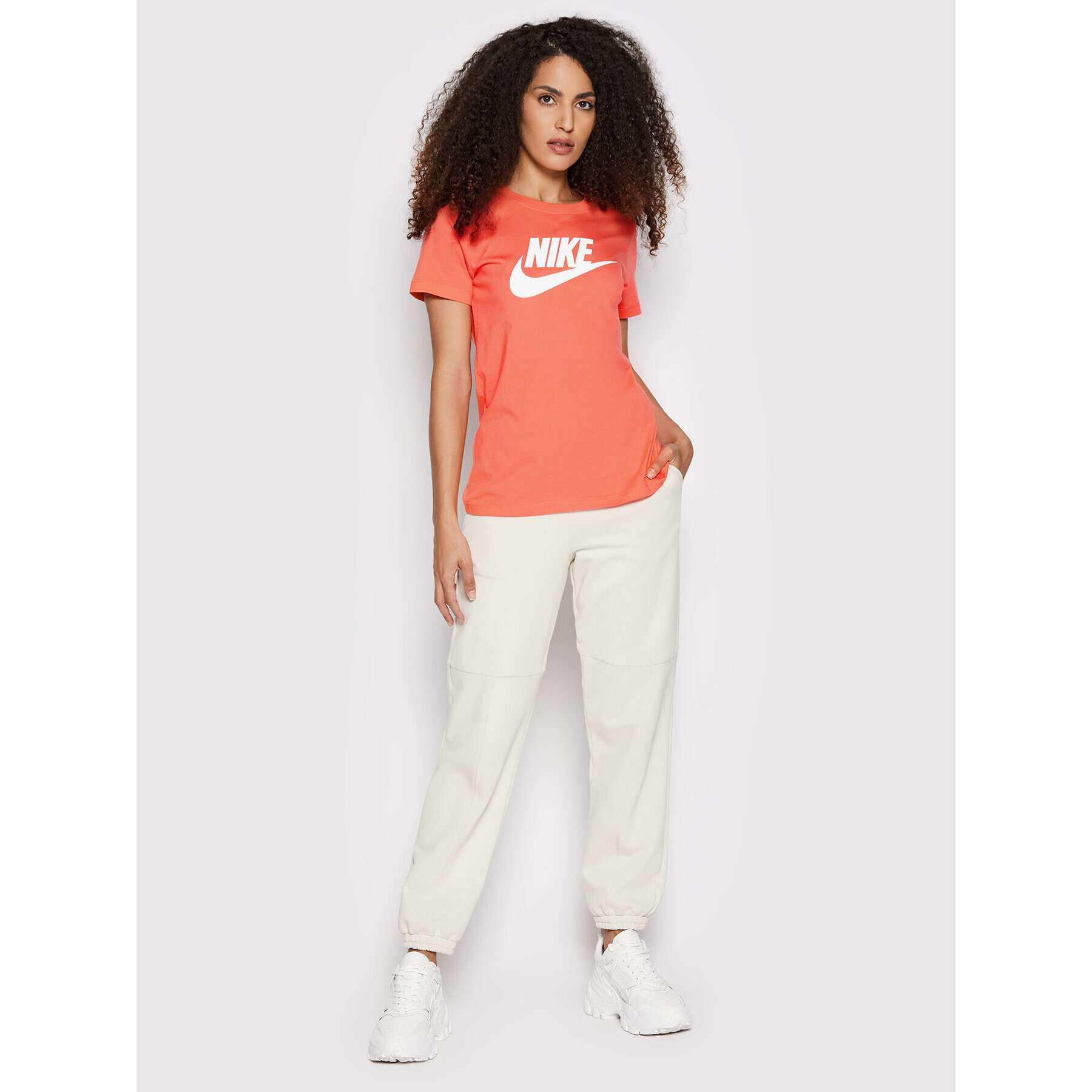 Nike T-Shirt Essential BV6169 Oranžová Regular Fit - Pepit.cz