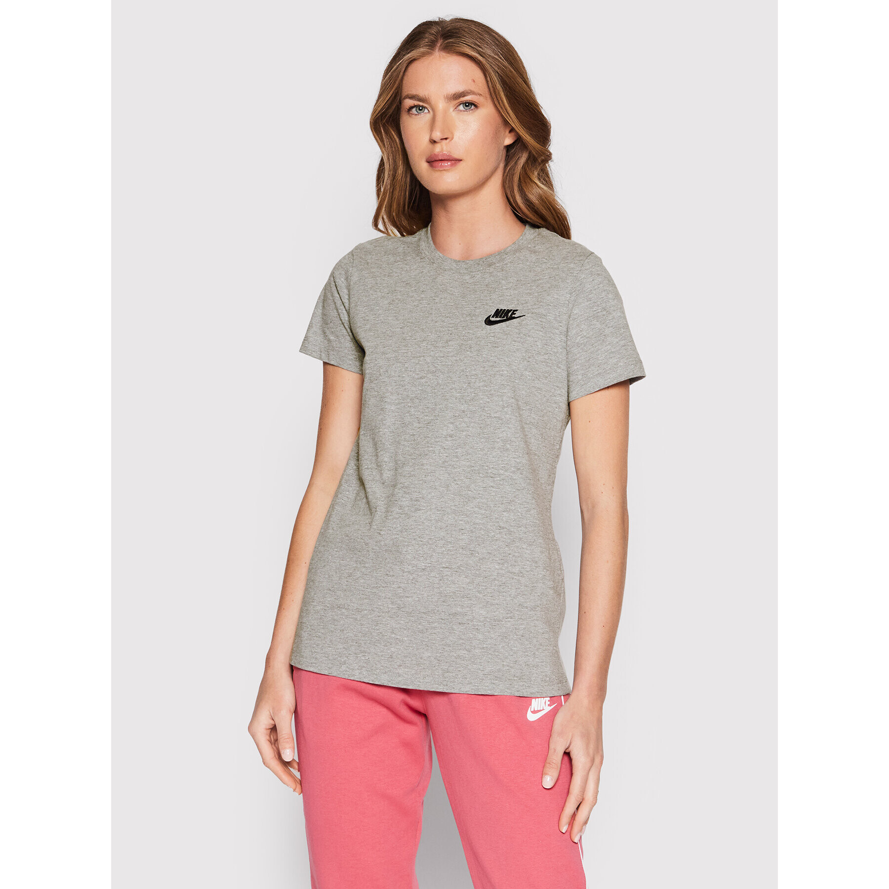 Nike T-Shirt Sportswear Club DN2393 Šedá Relaxed Fit - Pepit.cz