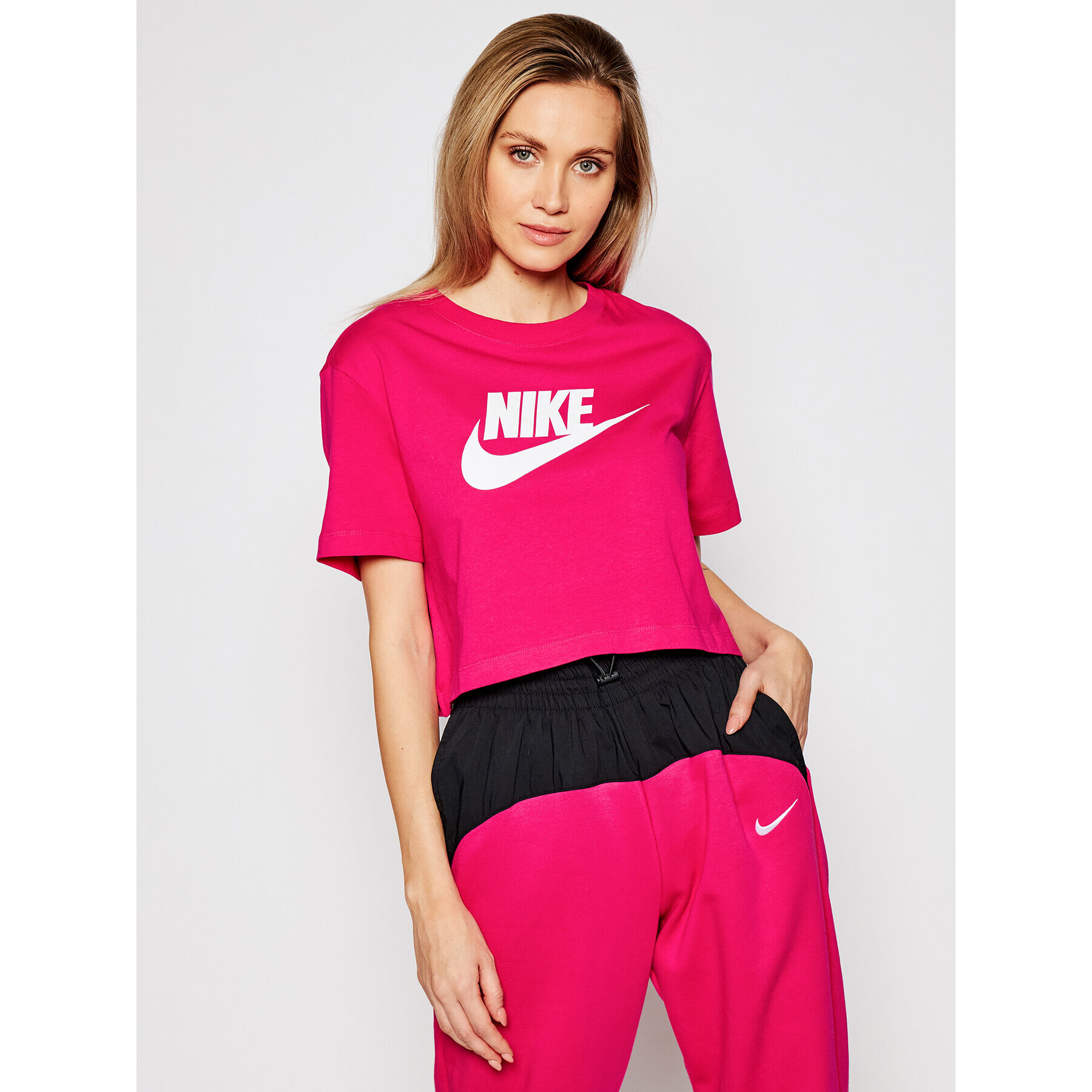 Nike T-Shirt Sportswear Essential BV6175 Růžová Loose Fit - Pepit.cz