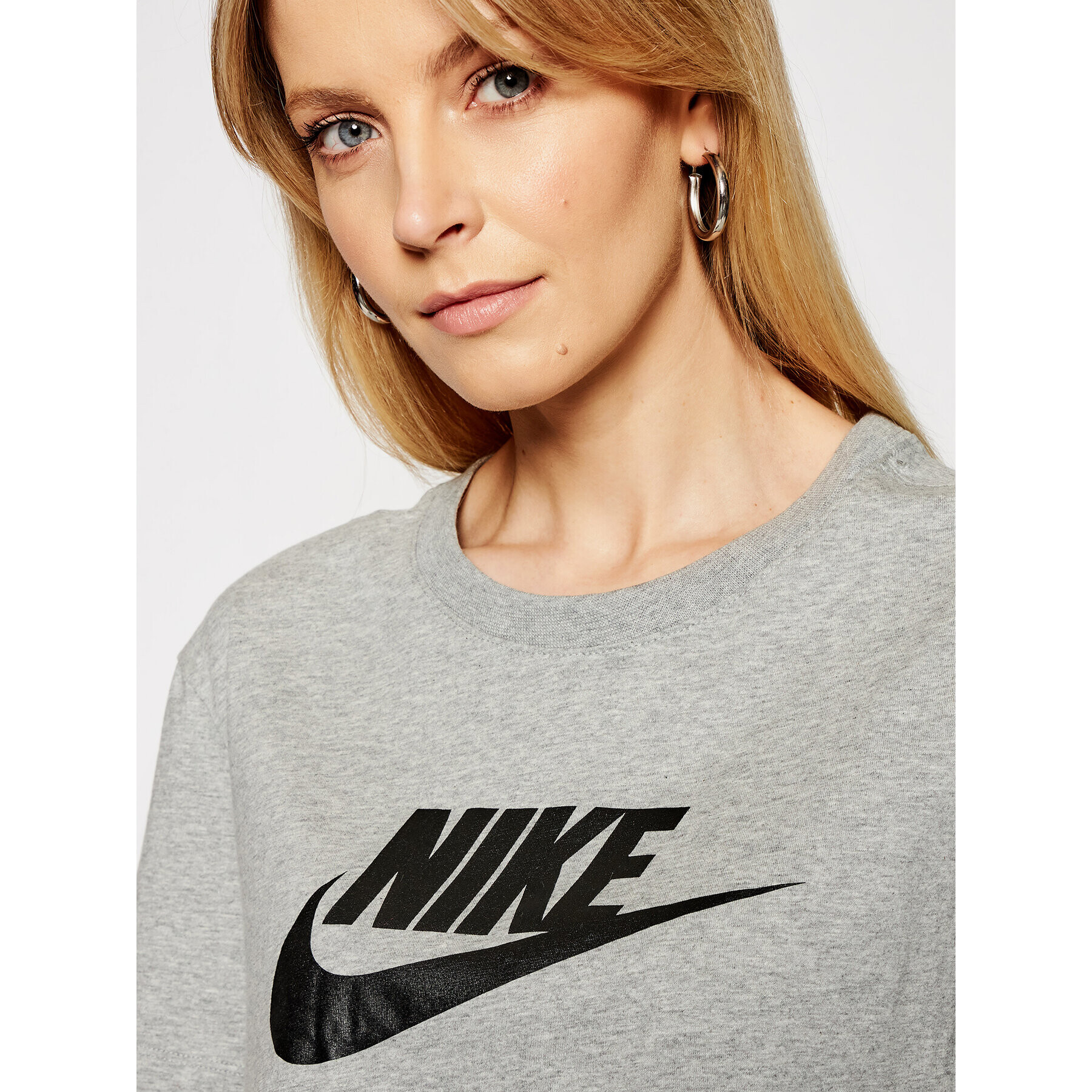 Nike T-Shirt Sportswear Essential BV6175 Šedá Loose Fit - Pepit.cz