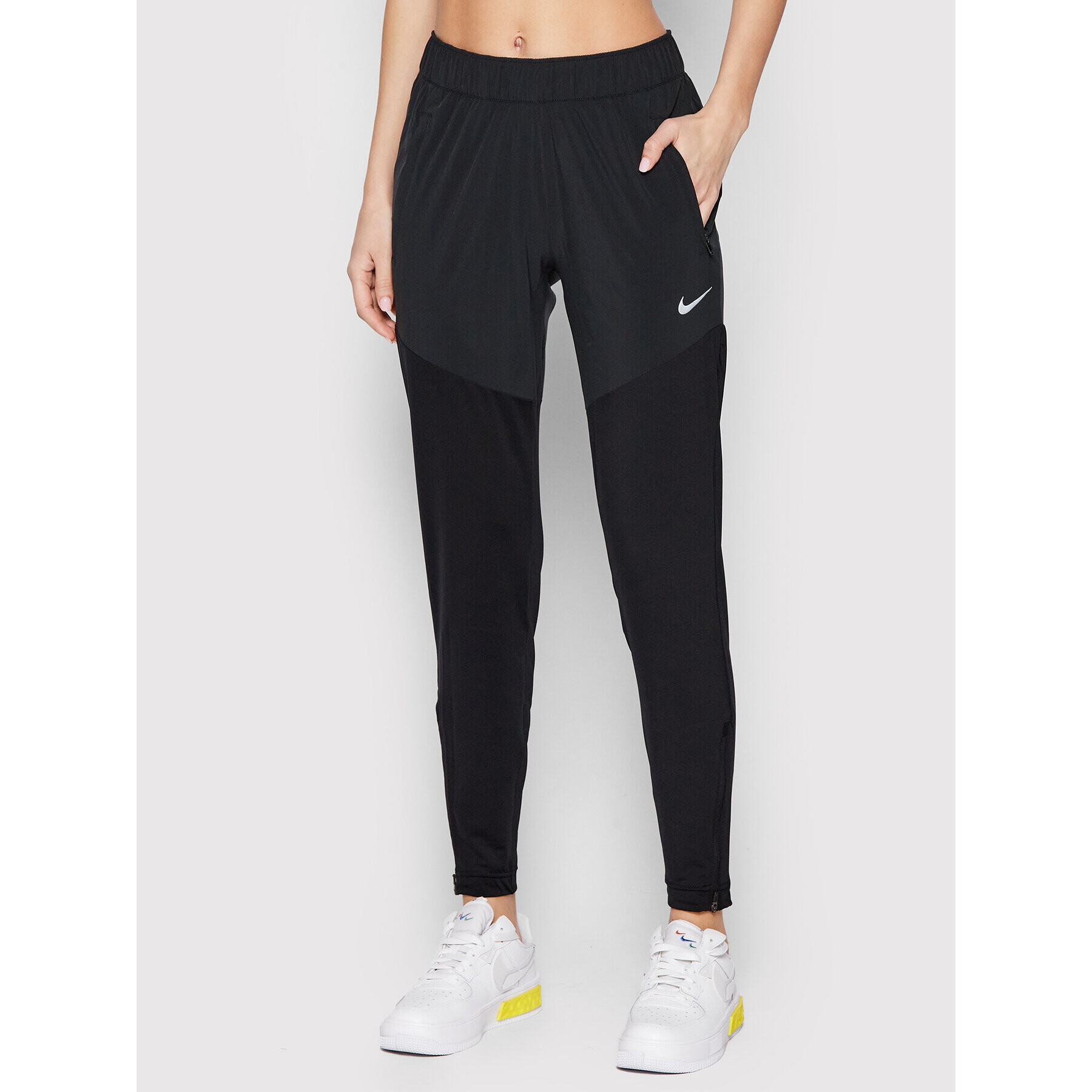 Nike Teplákové kalhoty Essential DH6975 Černá Slim Fit - Pepit.cz