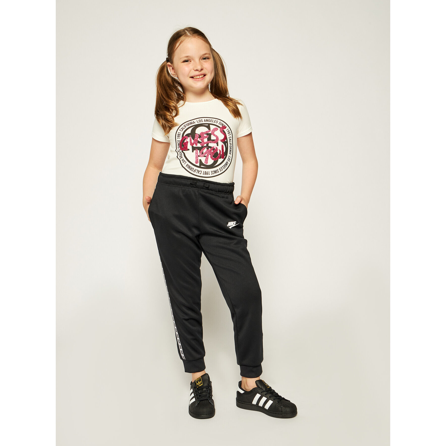 Nike Teplákové kalhoty Older Kids' AV8388 Černá Regular Fit - Pepit.cz