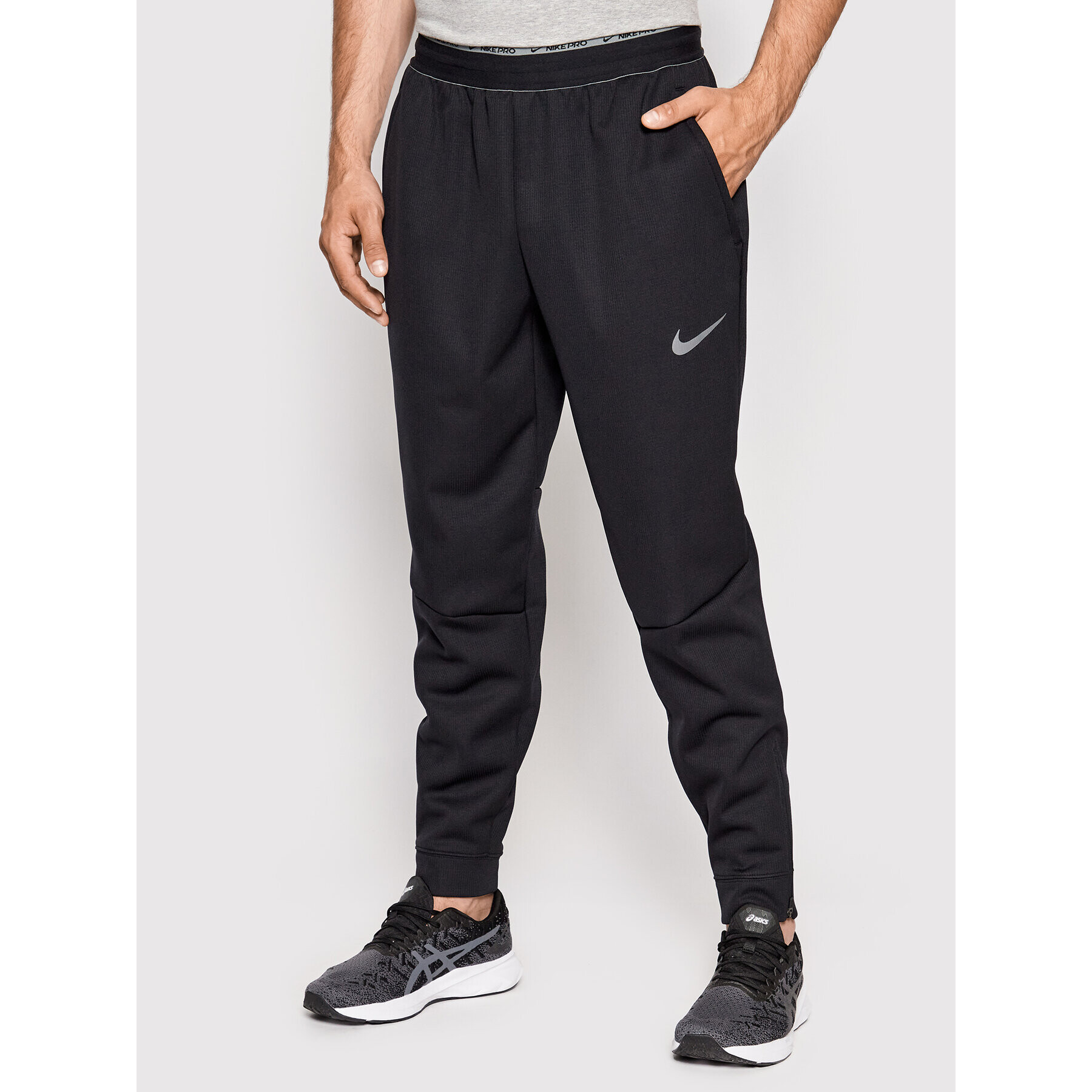 Nike Teplákové kalhoty Pro Therma-Fit DD2122 Černá Standard Fit - Pepit.cz