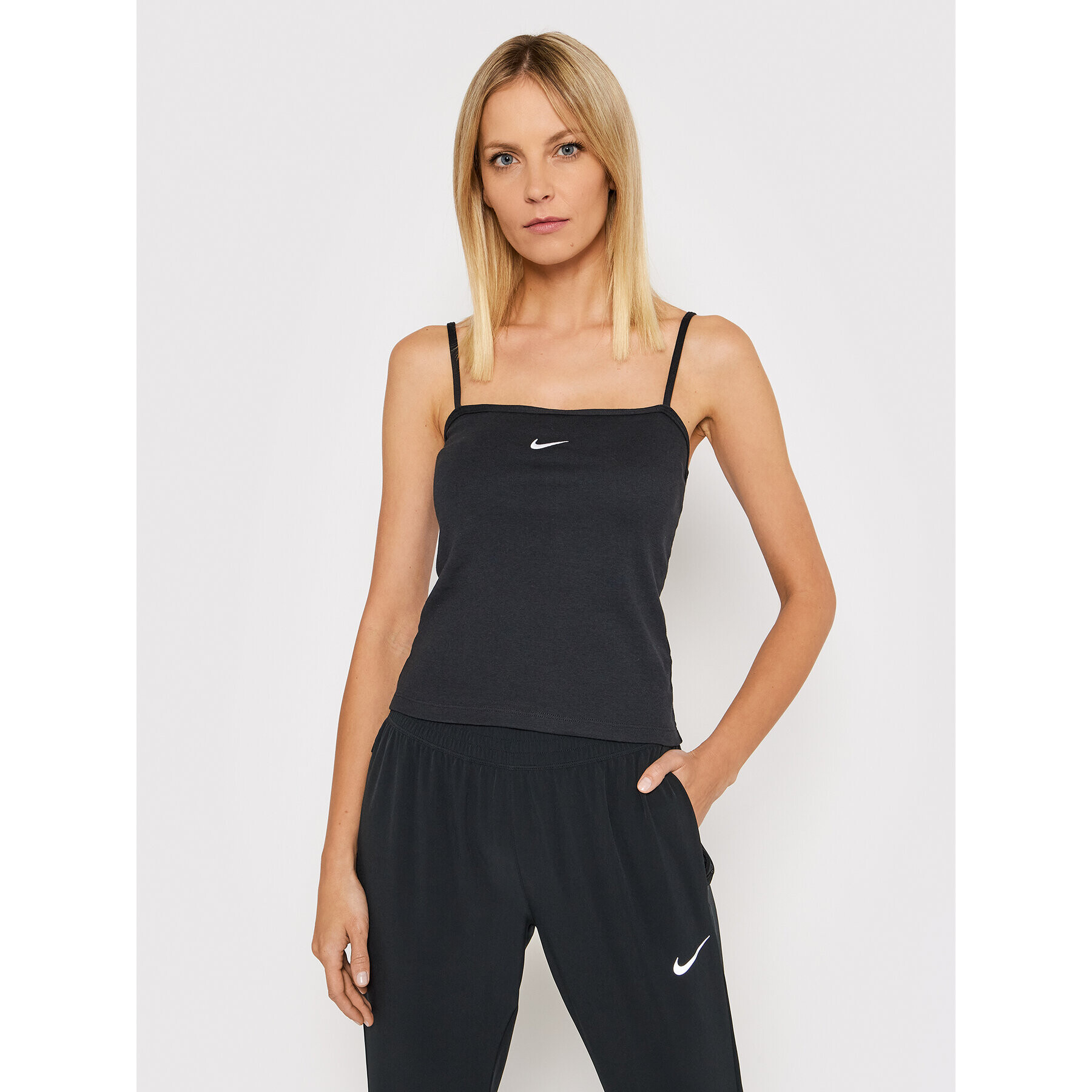 Nike Top Sportswear Essentials CZ9294 Černá Regular Fit - Pepit.cz