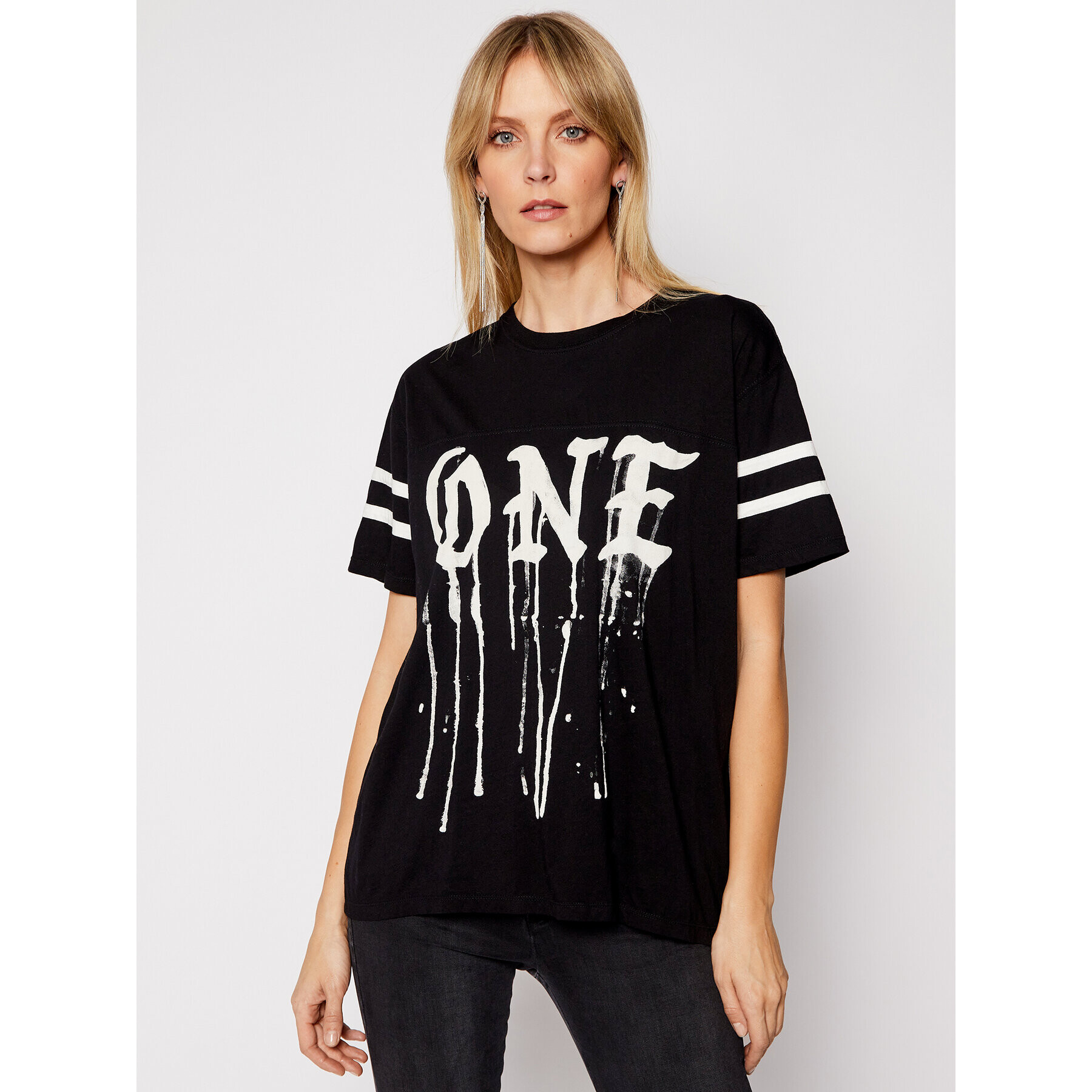 One Teaspoon T-Shirt Sports Stripe Tee 23899 Černá Boyfriend Fit - Pepit.cz