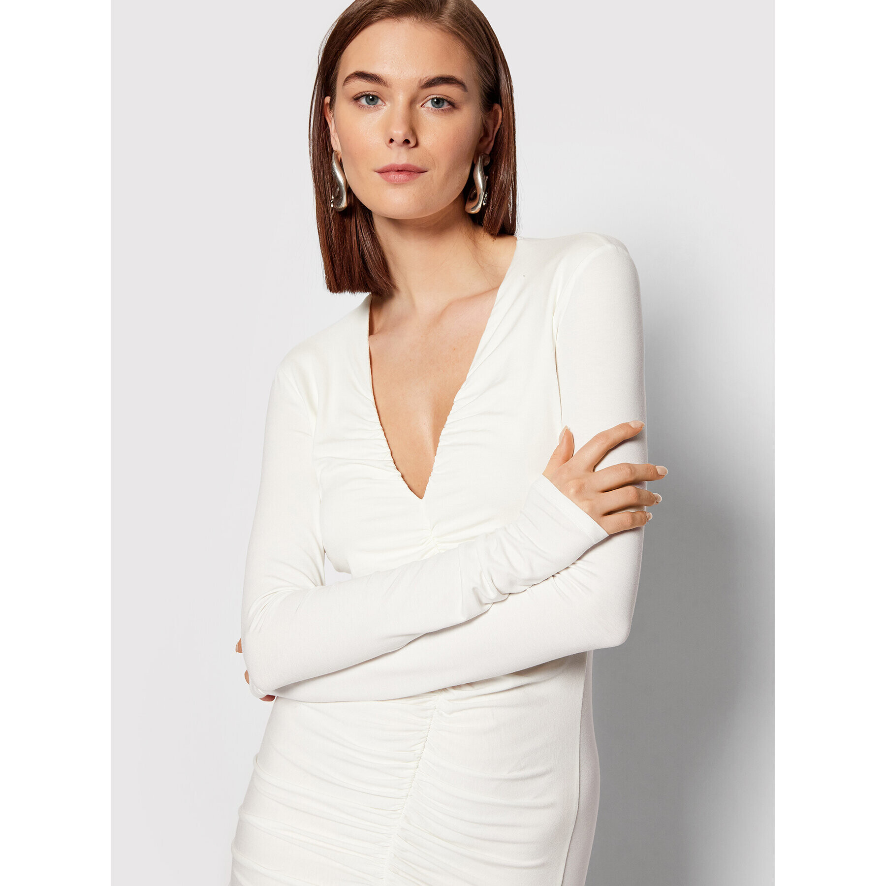 Patrizia Pepe Koktejlové šaty 8A0953/J013-W146 Bílá Slim Fit - Pepit.cz