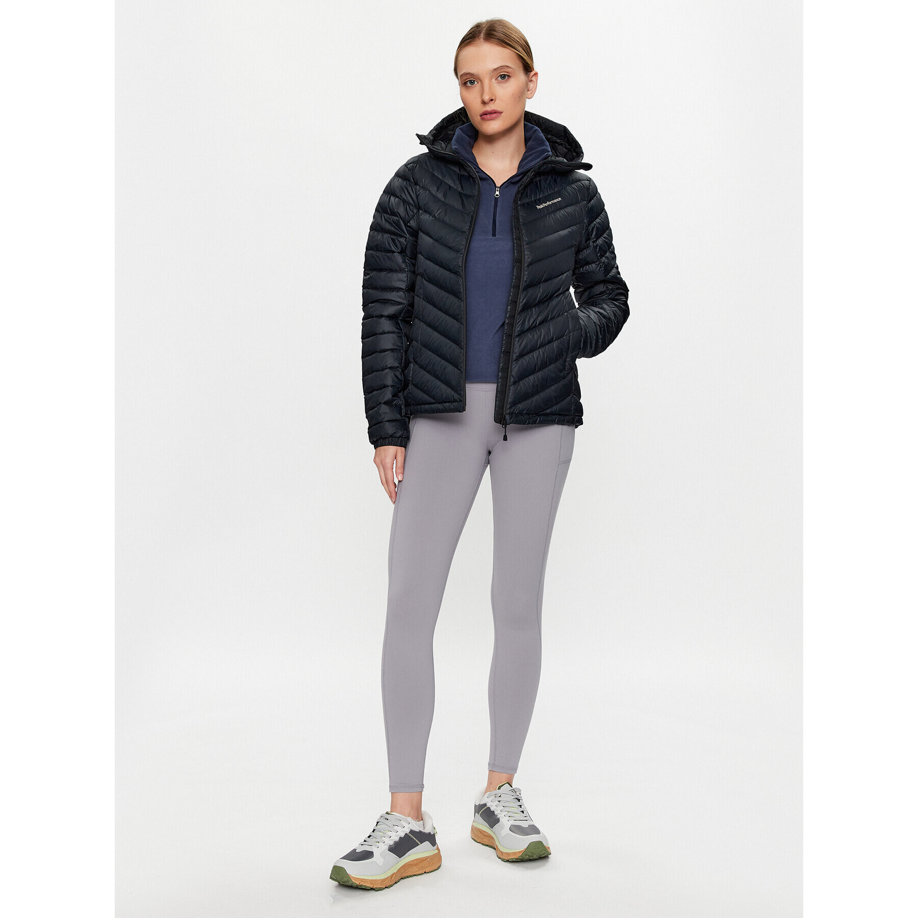 Peak Performance Vatovaná bunda Frost G77893080 Černá Regular Fit - Pepit.cz