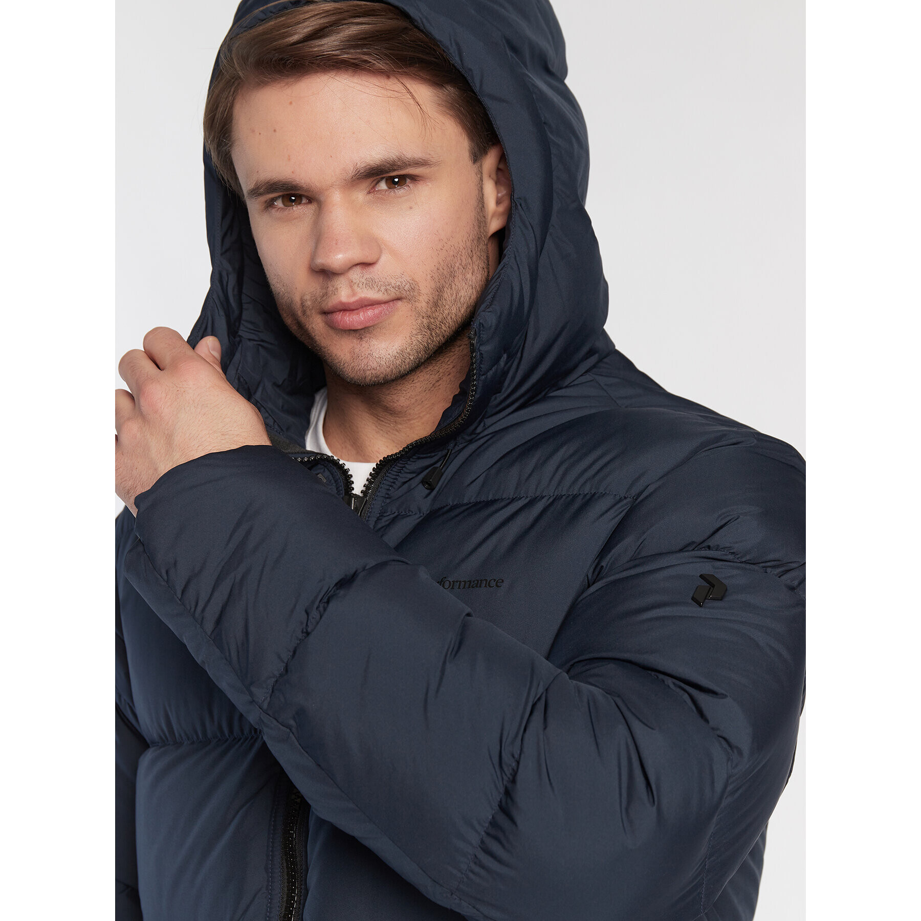 Peak Performance Vatovaná bunda Rivel Down G77962020 Tmavomodrá Regular Fit - Pepit.cz