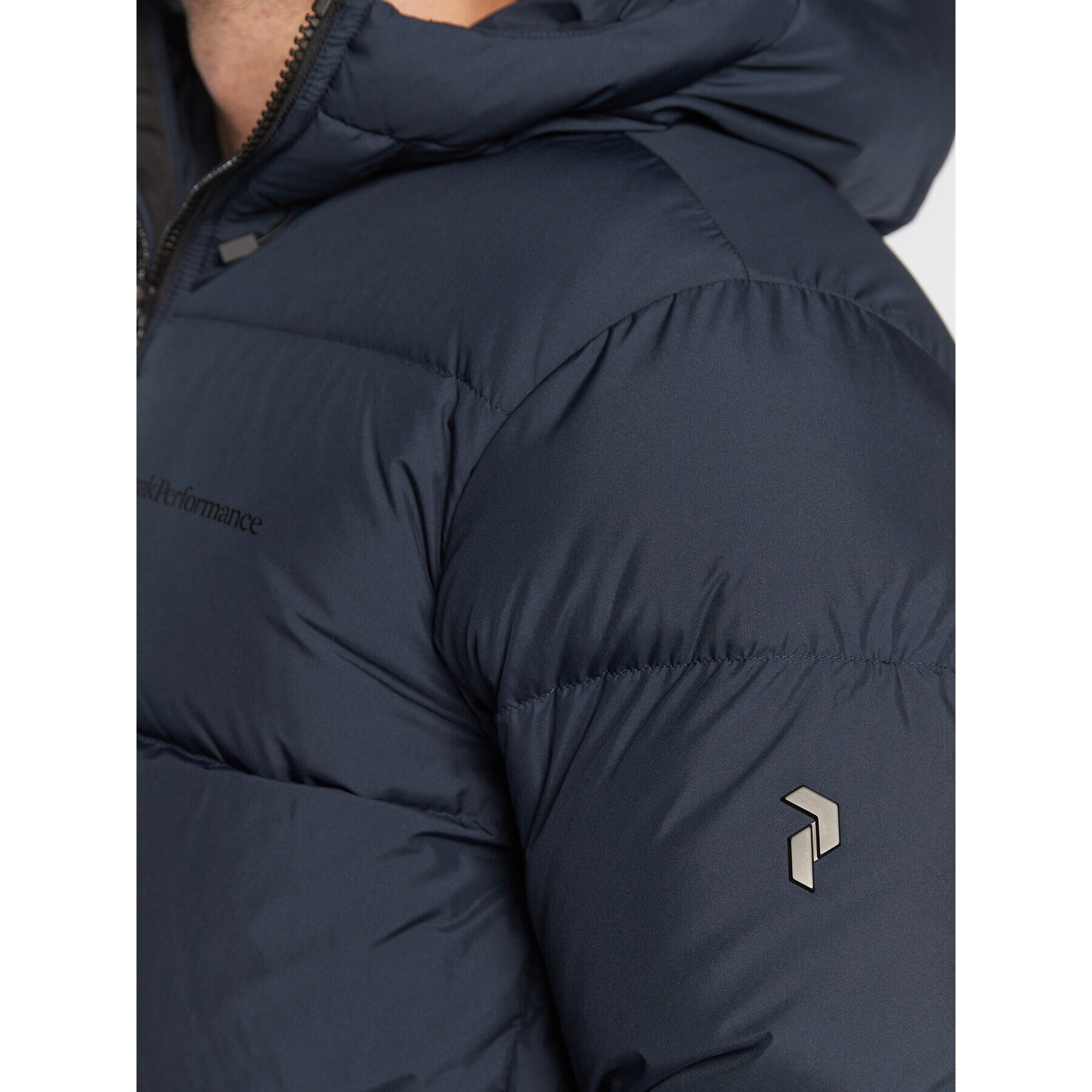 Peak Performance Vatovaná bunda Rivel Down G77962020 Tmavomodrá Regular Fit - Pepit.cz