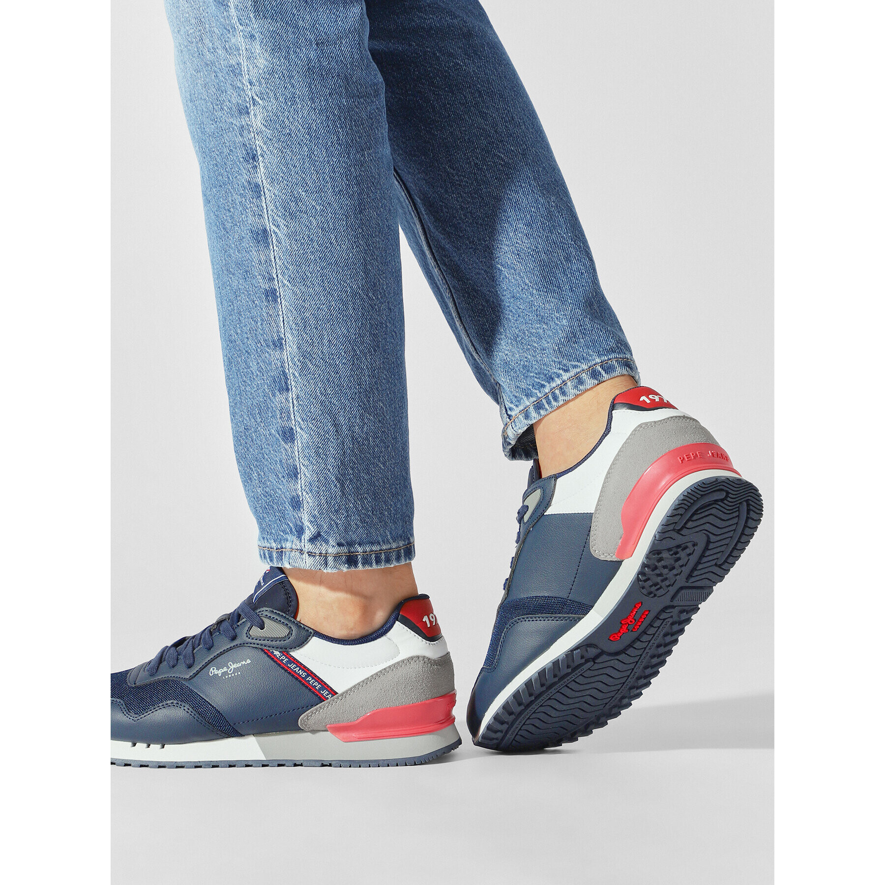 Pepe Jeans Sneakersy PMS30991 Tmavomodrá - Pepit.cz