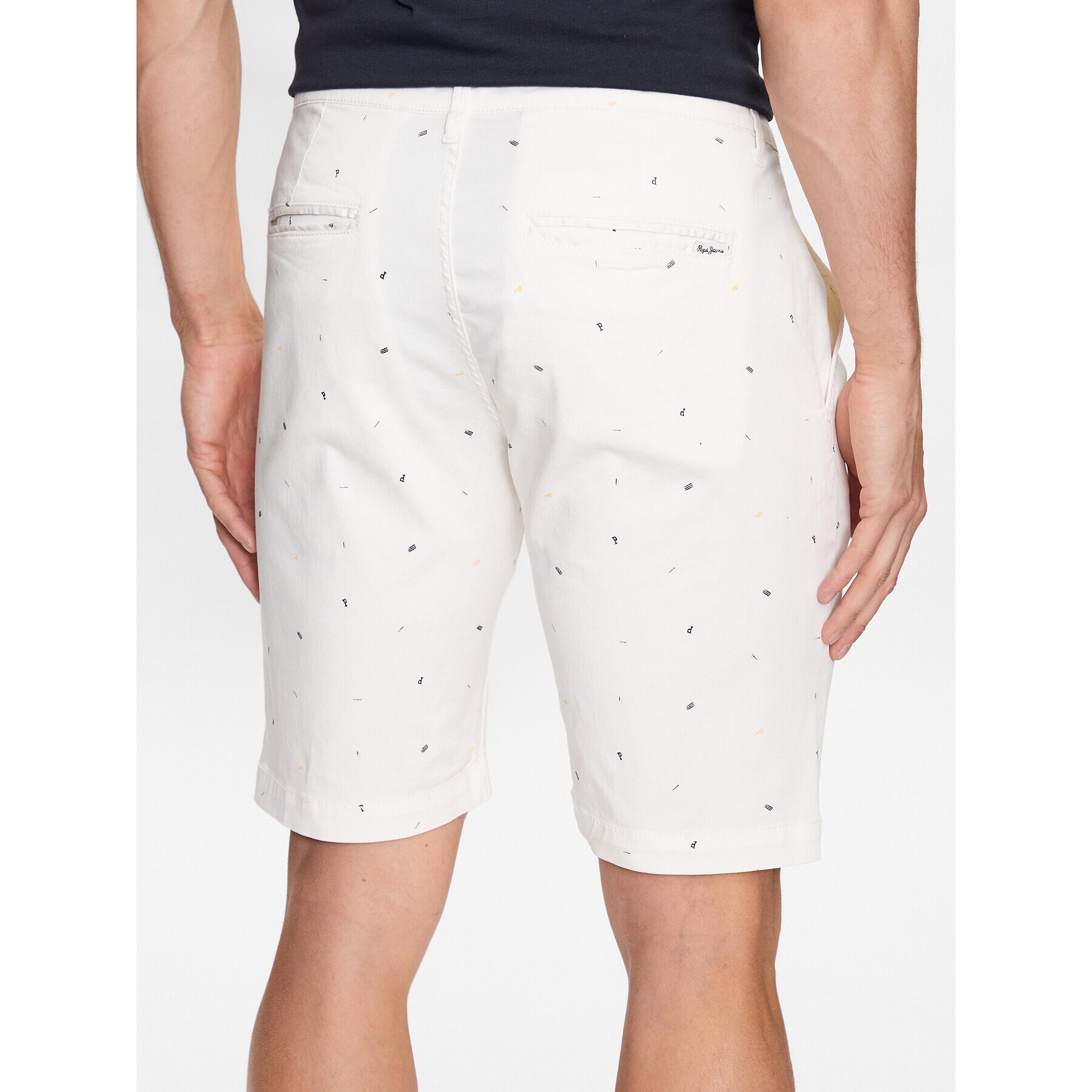 Pepe Jeans Šortky z materiálu Mc Queen Short Print PM801018 Bílá Regular Fit - Pepit.cz